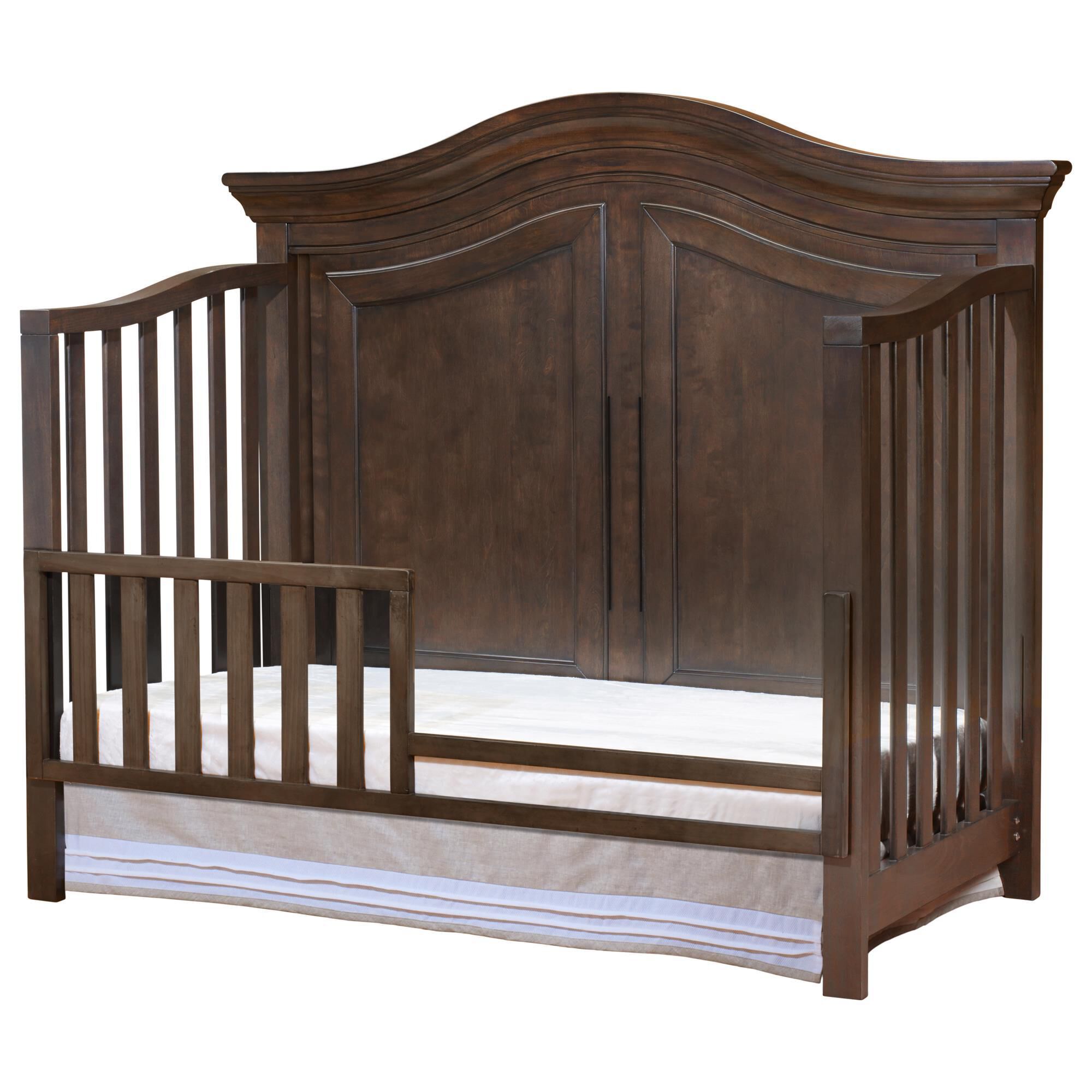 Sorelle providence shop crib white