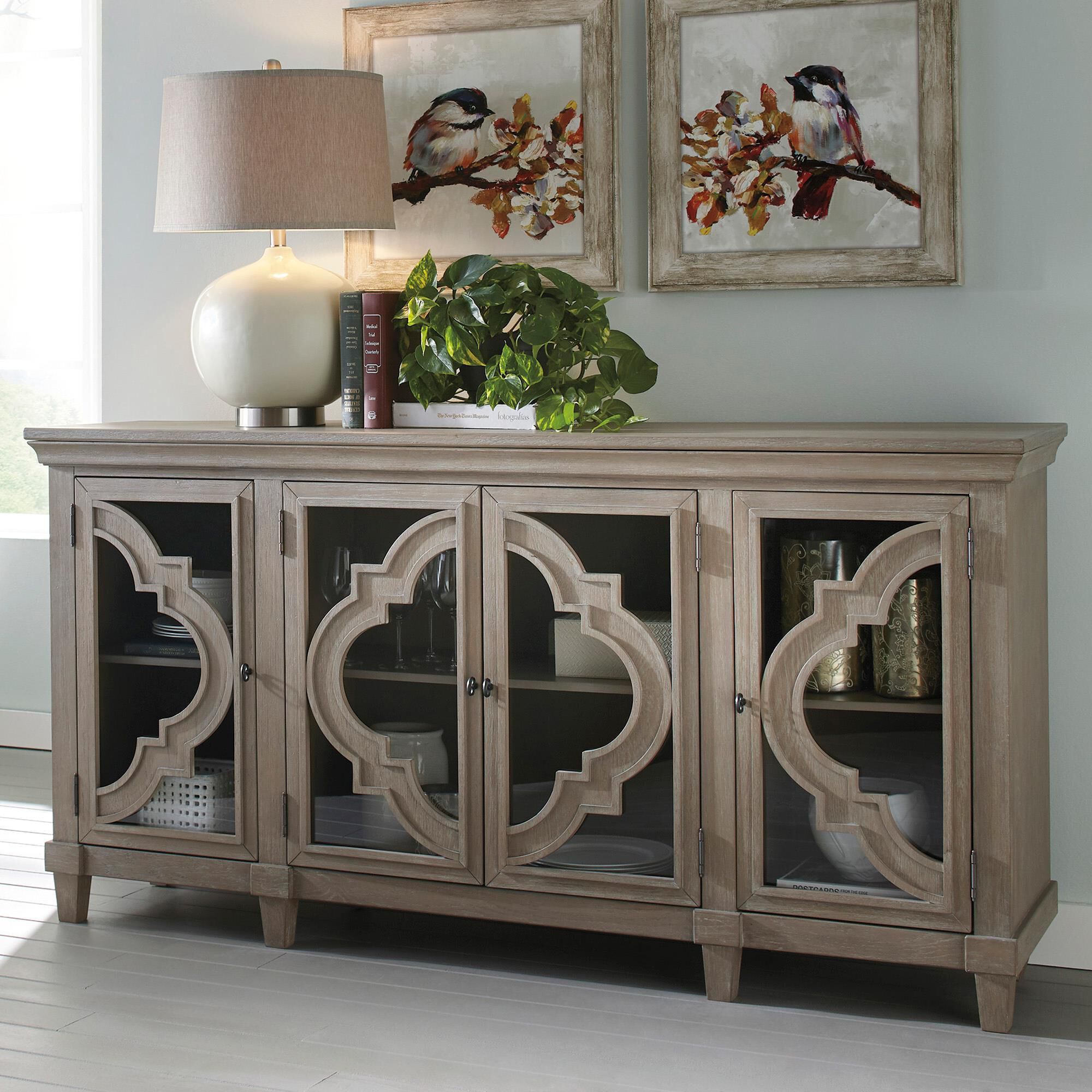 最安 Ashley Fossil Ridge 4-Door Quatrefoil Credenza in Distressed バッグ