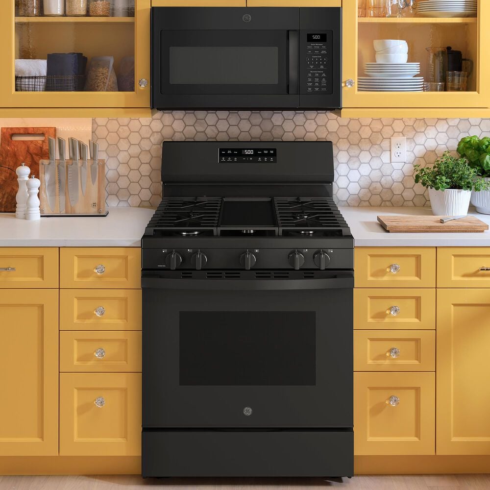 GE Appliances 5.3 Cu. Ft. Freestanding Natural Gas Range with Crisp Mode in Black, , large