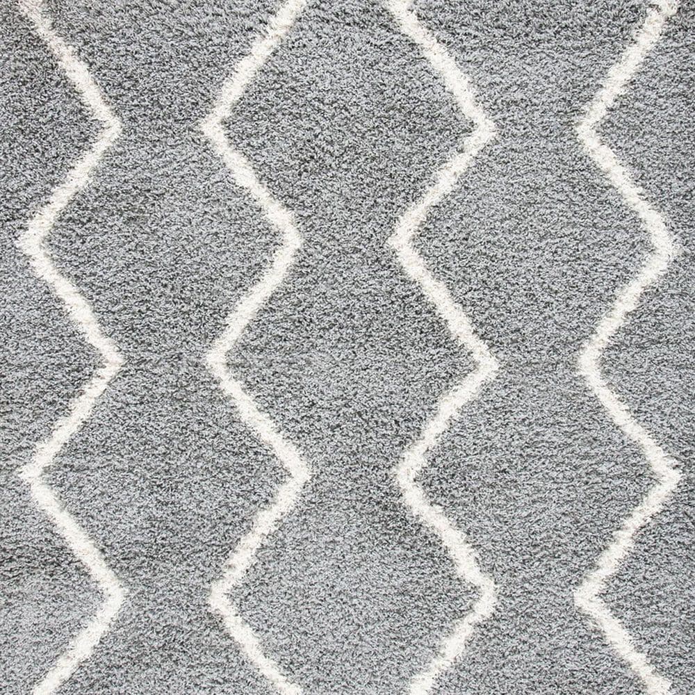 Safavieh Venus Shag Chevron 4&#39; x 6&#39; Grey and Ivory Area Rug, , large