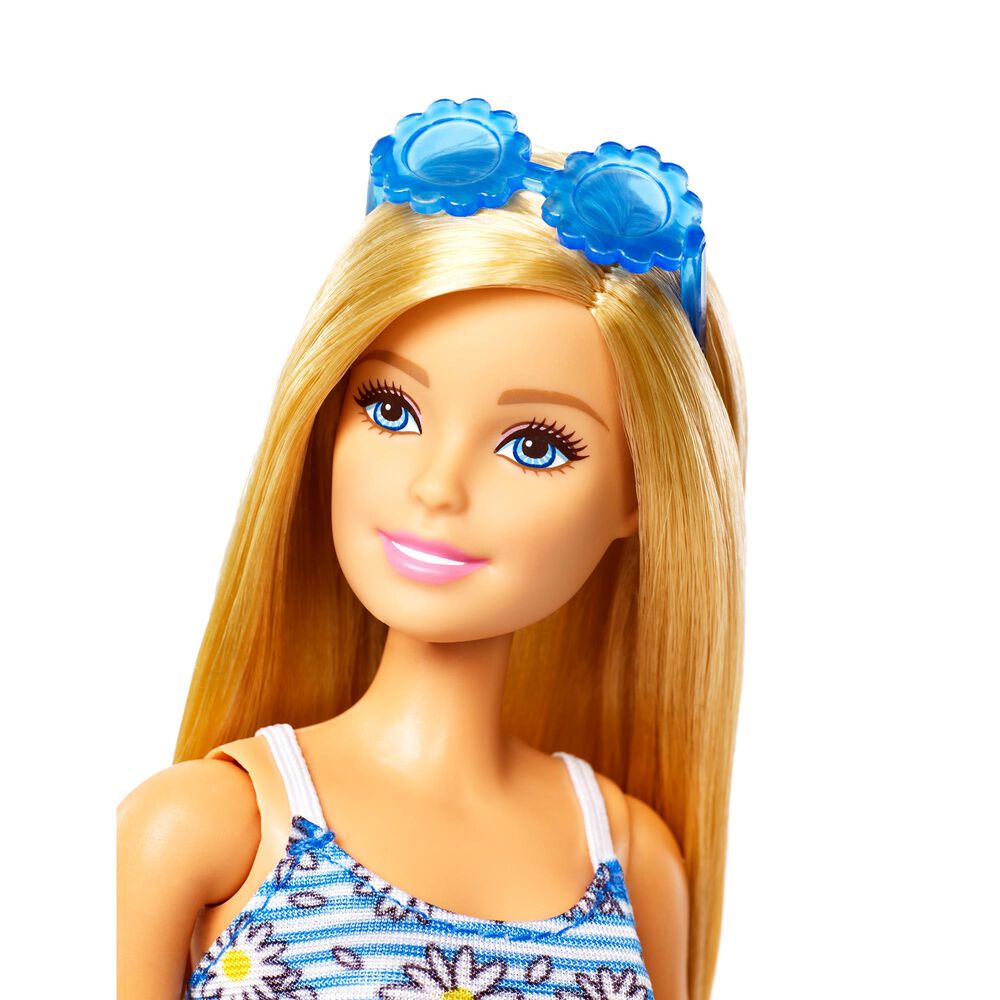 Barbie Barbie Doll with Fashions and Accessories in Multicolor, , large