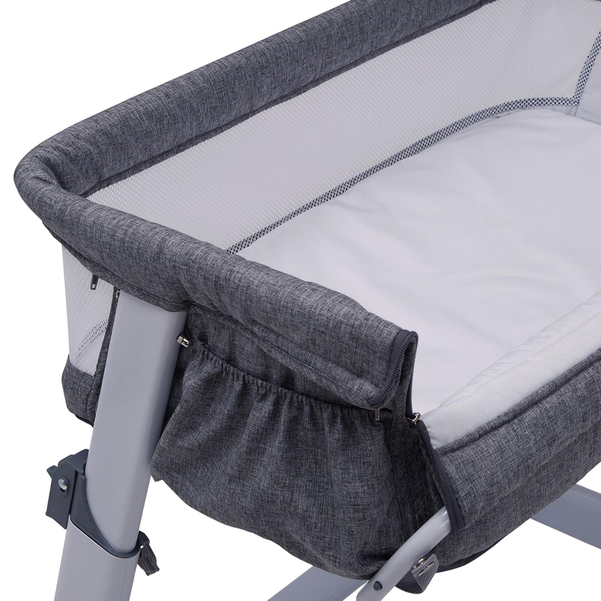 Delta baby bassinet clearance