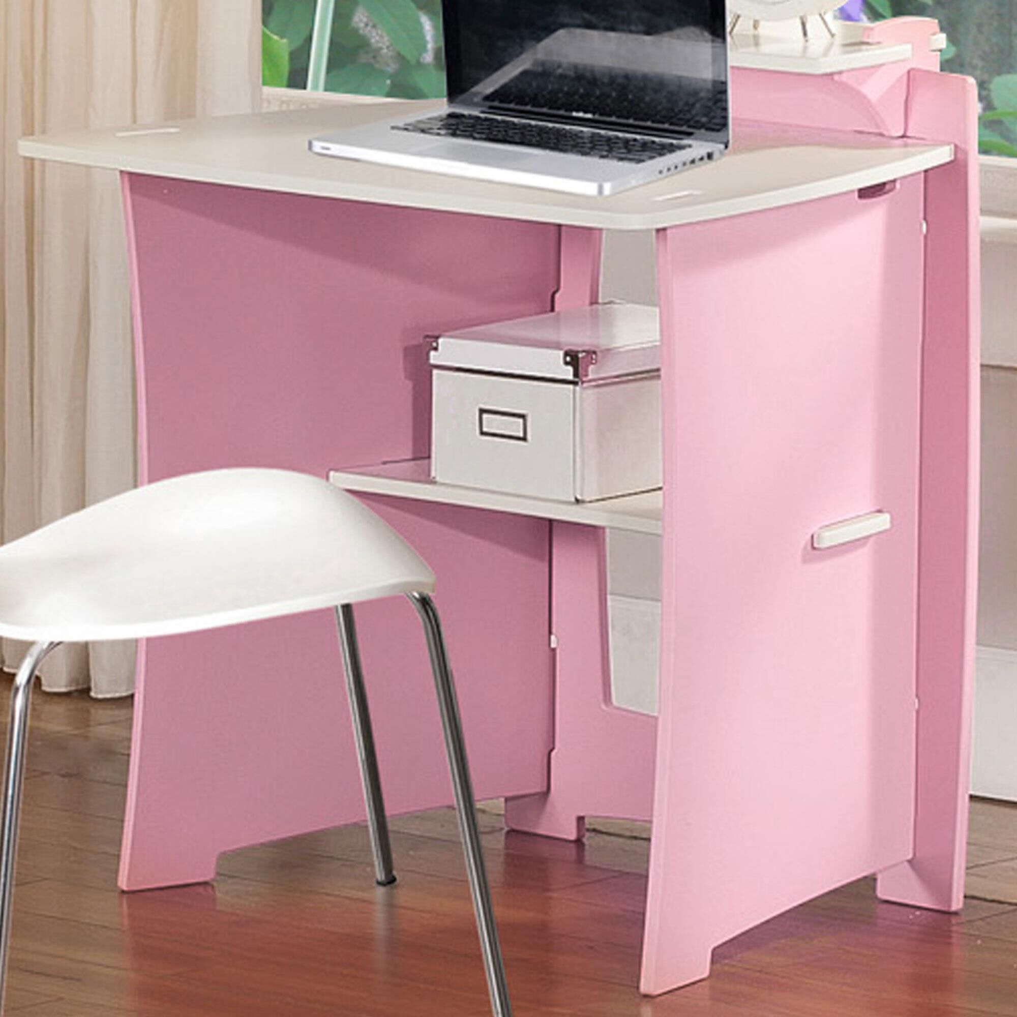 Girls computer desk top