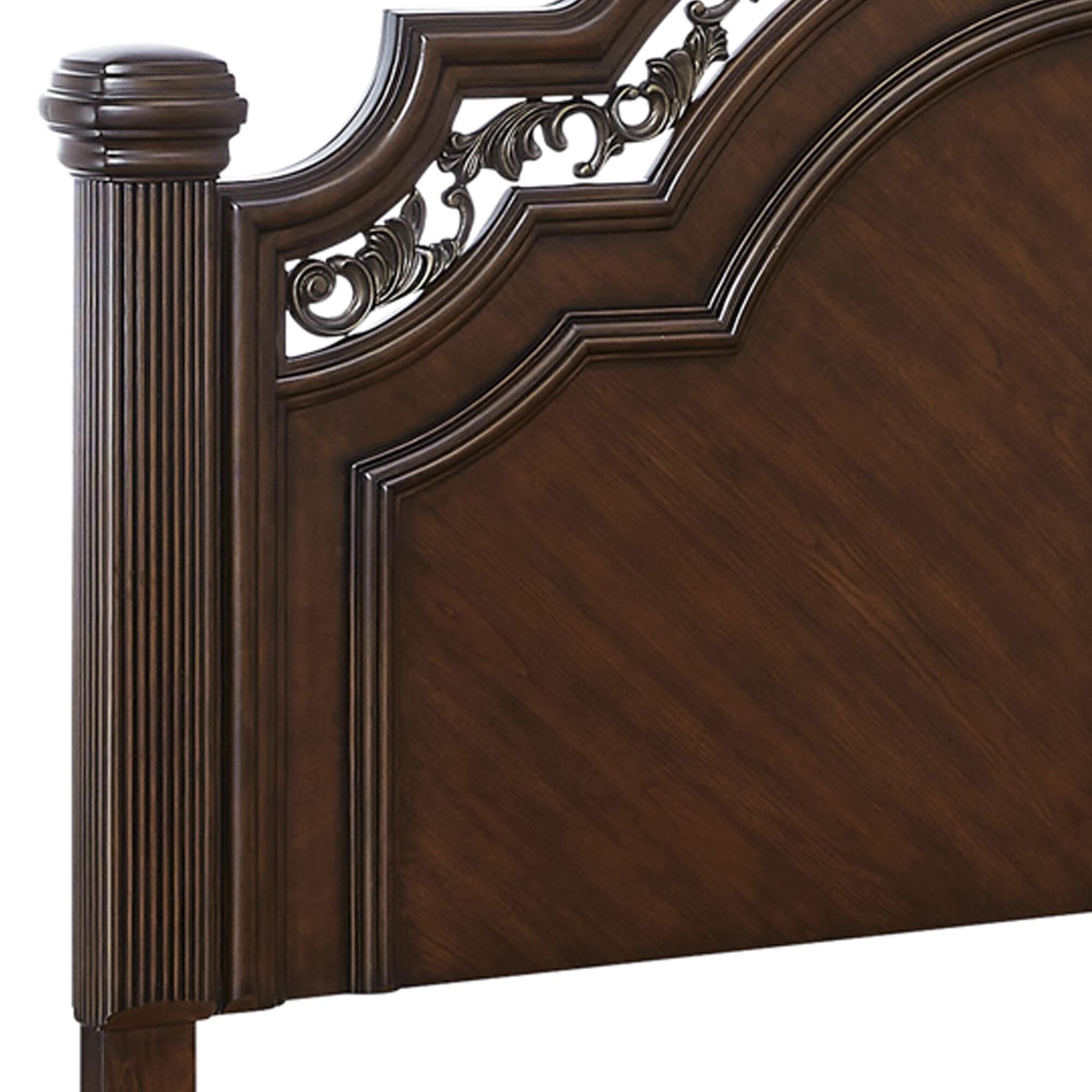 Ashley Lavinton Queen Poster Bed in Rich Cherry Brown