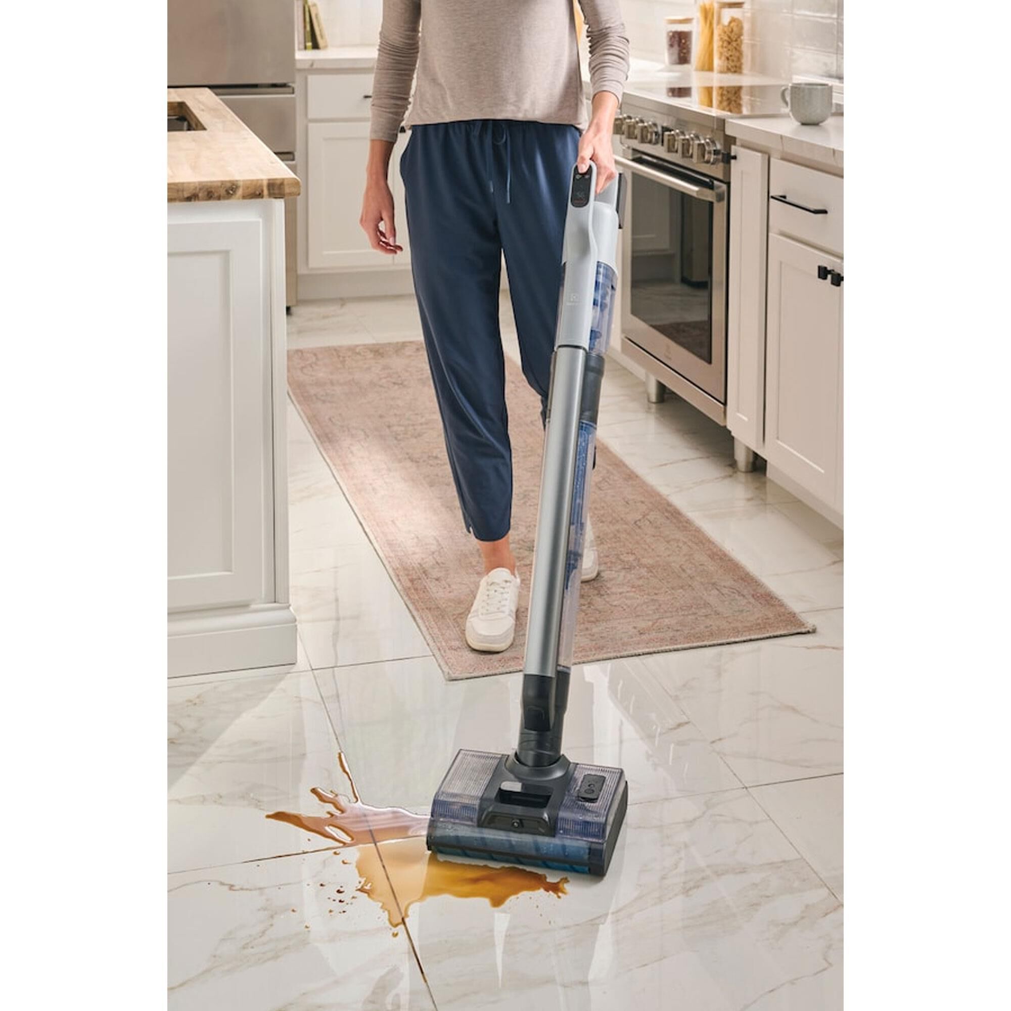 Electrolux 2-In-1 Wet and Dry Upright Vacuum in Urban Grey