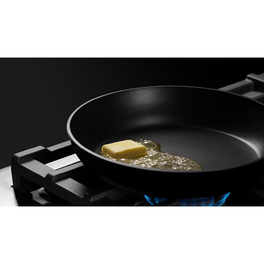 Fisher and Paykel 48&quot; Freestanding Natural Gas Range with 8 Burners in Stainless Steel, , large