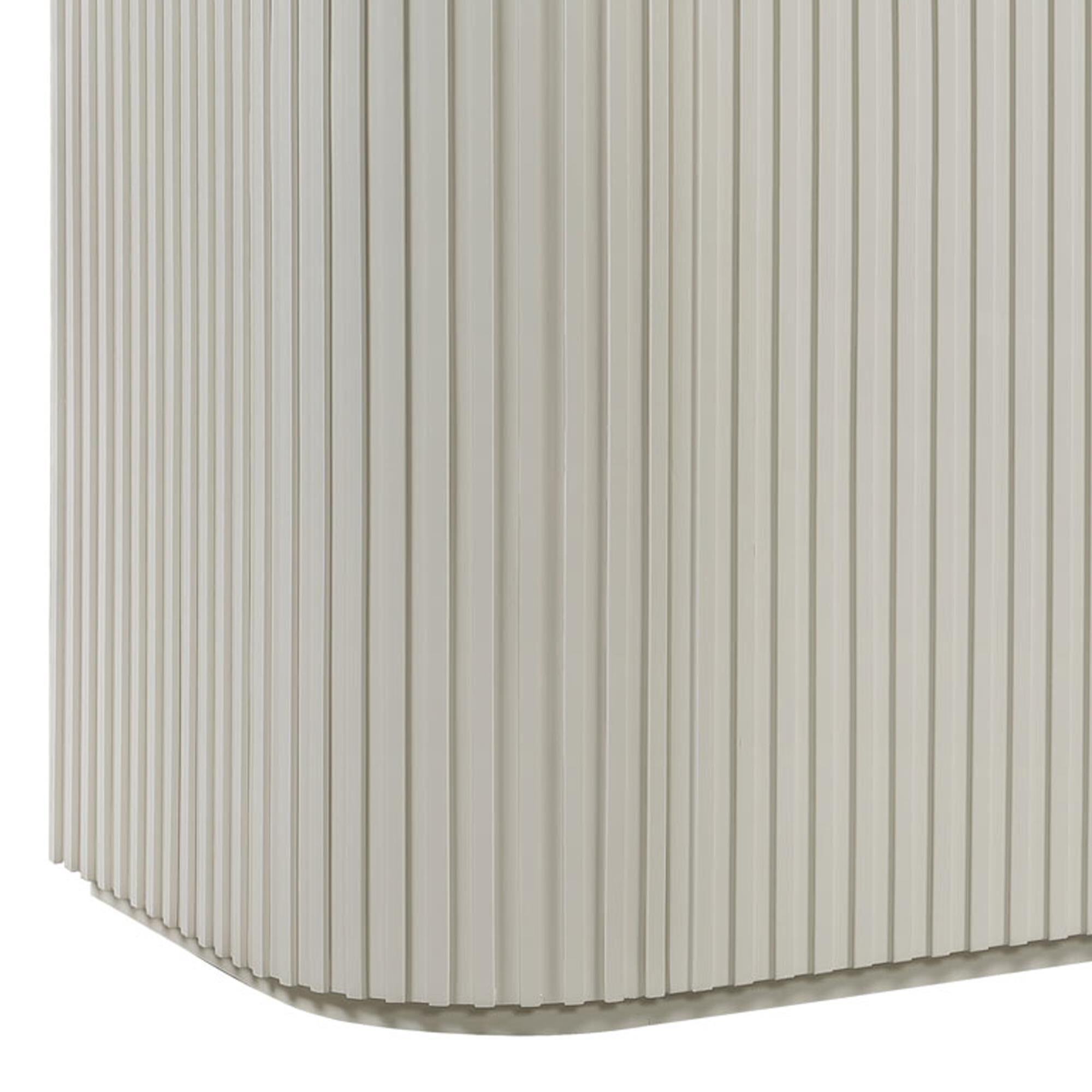 CIBONシェルフ #2 Crystal City Colvin 2-Door Server in Ivory