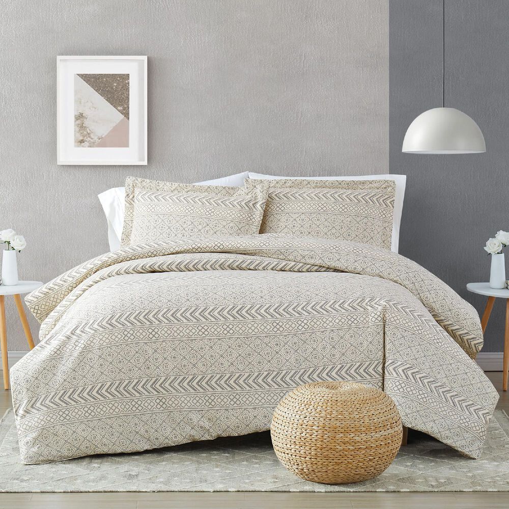 Pem America Chase 2-Piece Twin/Twin XL Comforter Set in Cream and Black, , large