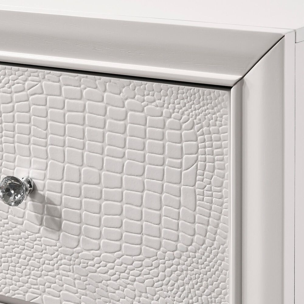 Crown Mark Lyssa 5-Piece Queen Bedroom Set in White, , large