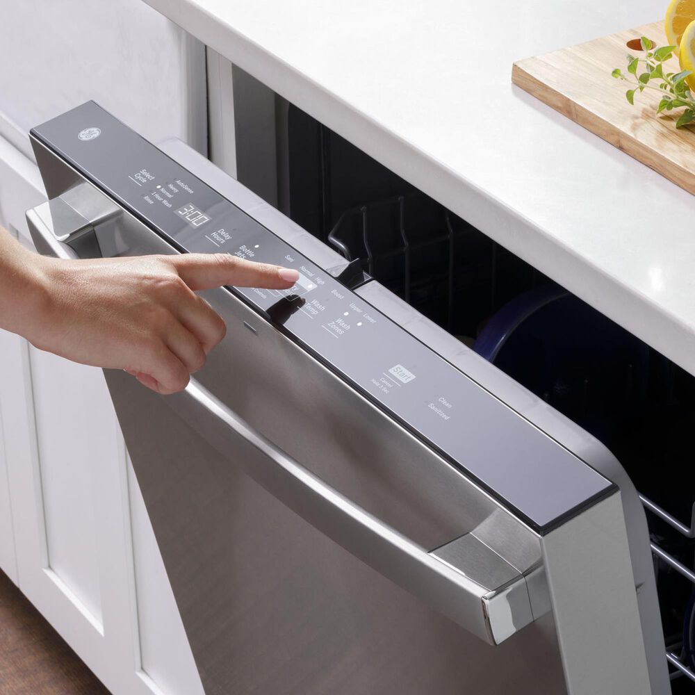 GE Appliances 24" BuiltIn Bar Handle Smart Dishwasher with 50 dBA in Stainless Steel NFM