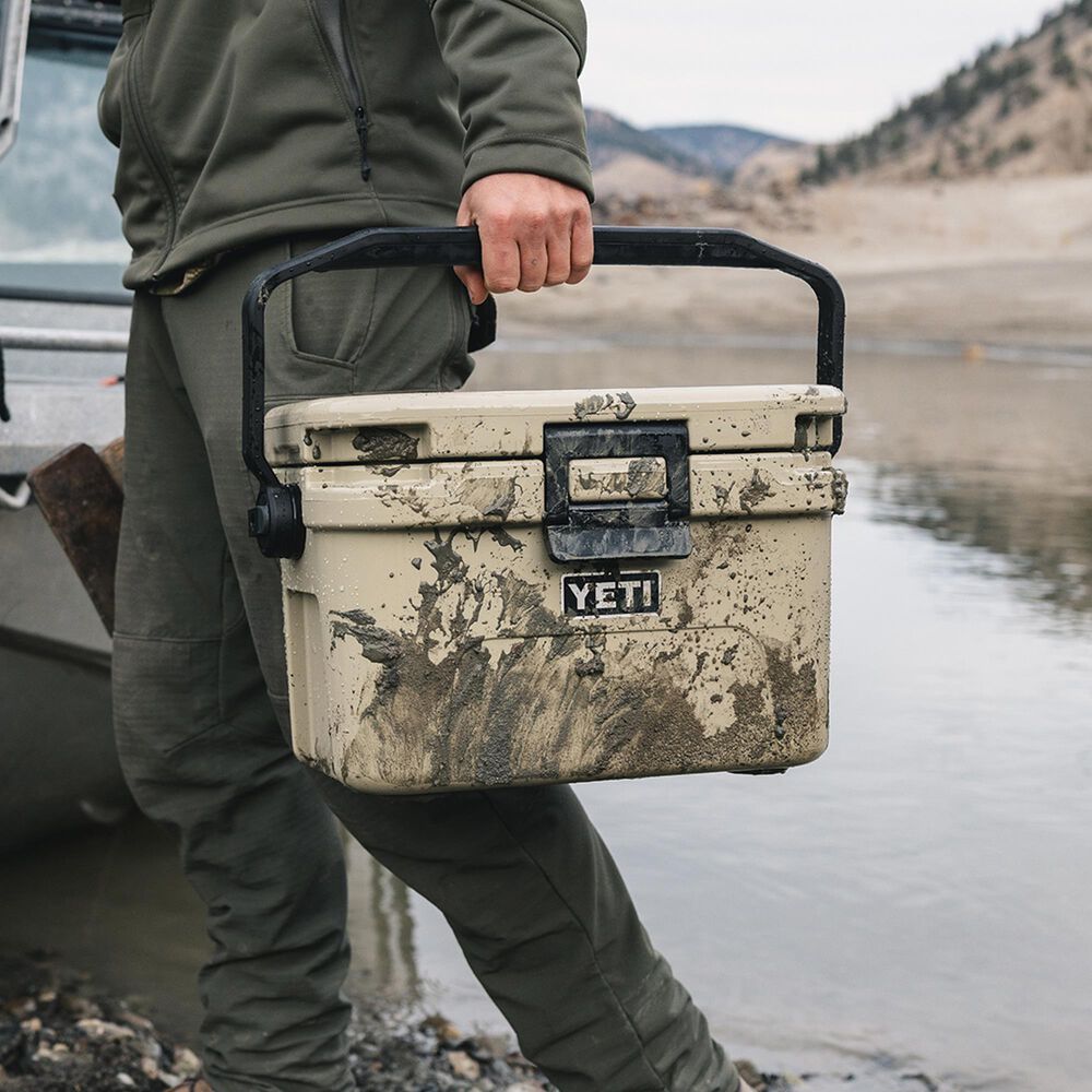 YETI Roadie 8 Hard Cooler in Tan, , large