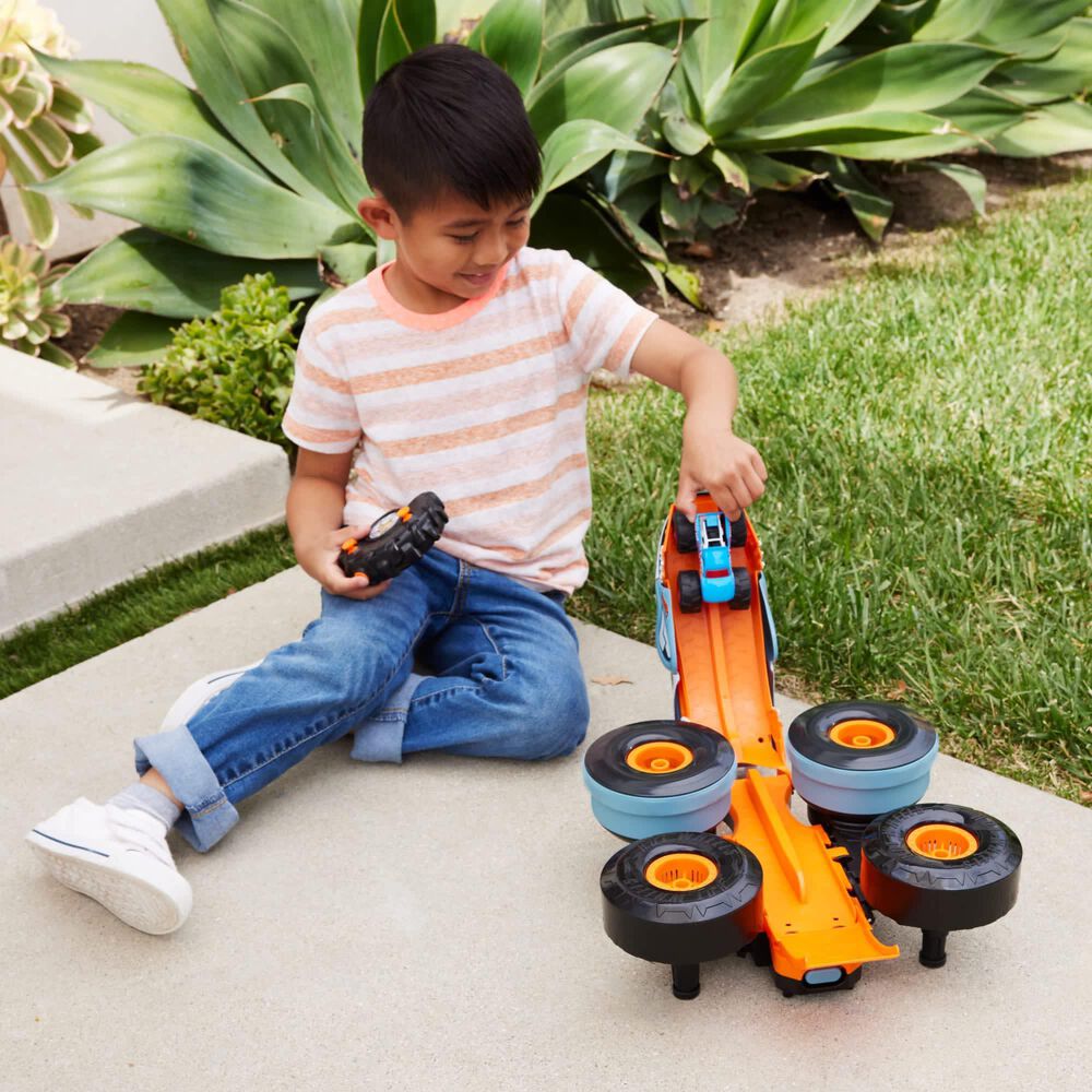 Hot Wheels HWMT R/C Transforming Booster, , large