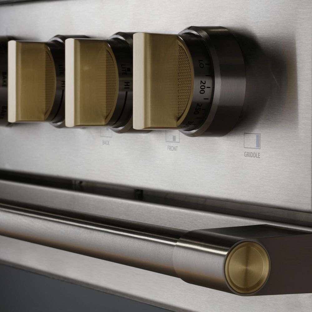 Monogram 30" All Gas Professional Range with 4 Burners in Stainless