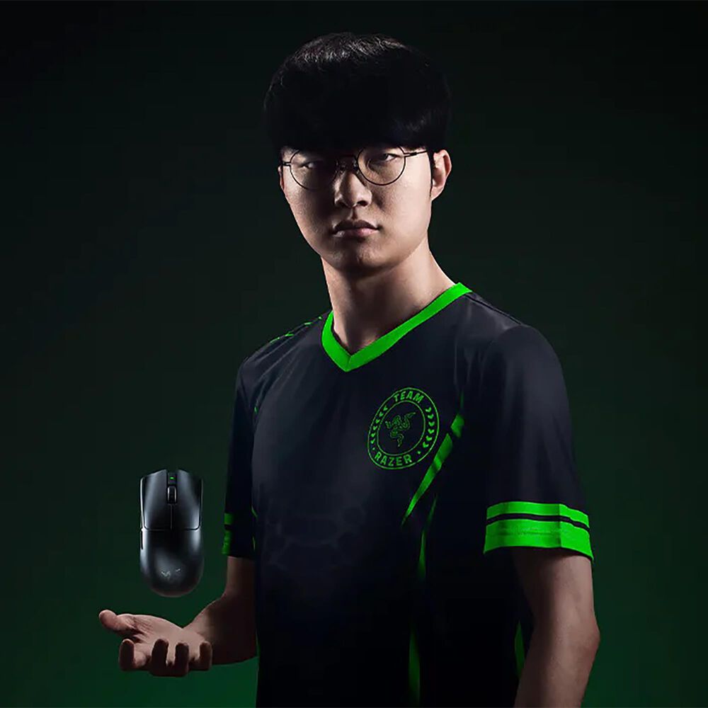 Razer Viper V4 Pro Wireless Esports Gaming Mouse in Black, , large