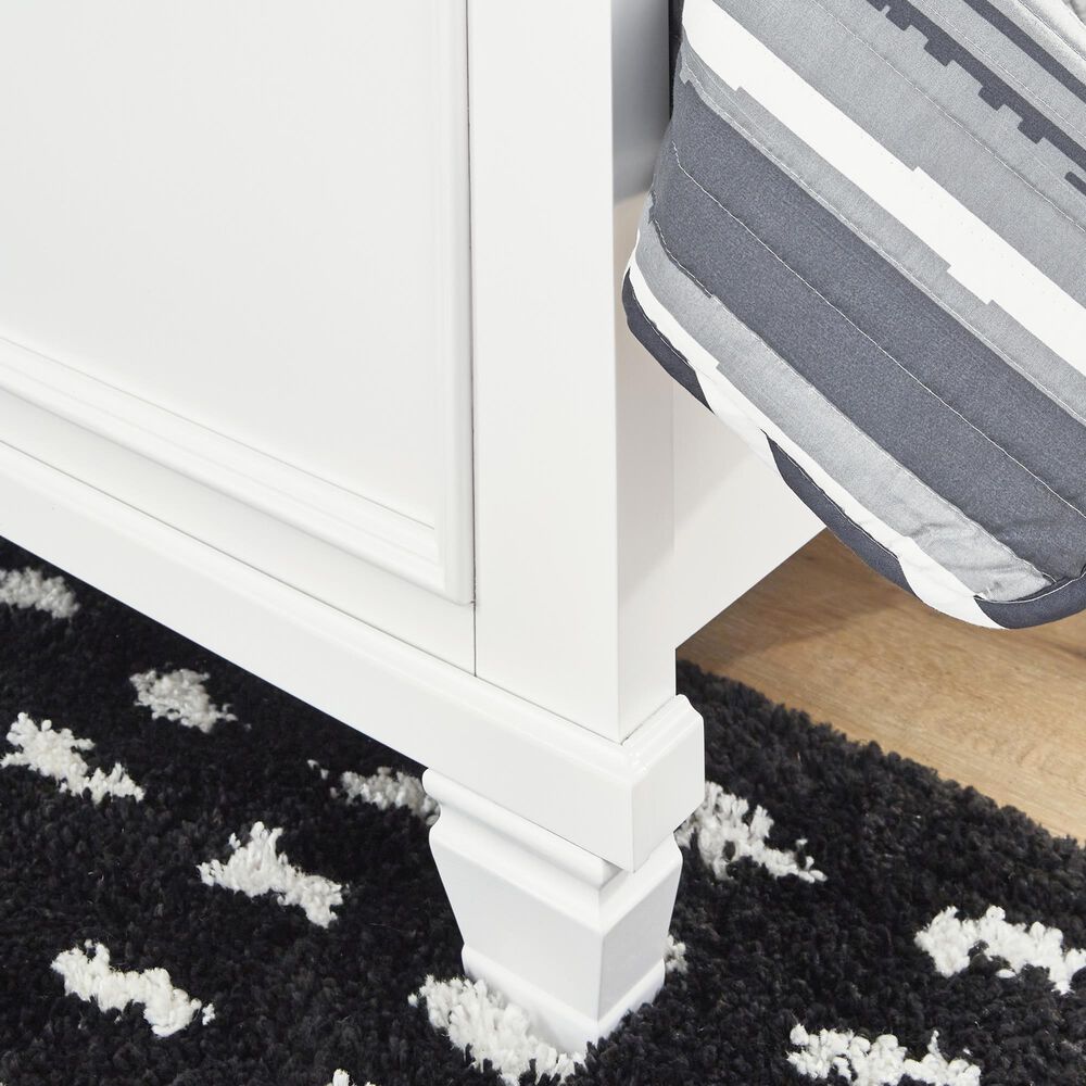 Ashley Fortman Full Panel Bed in White, , large