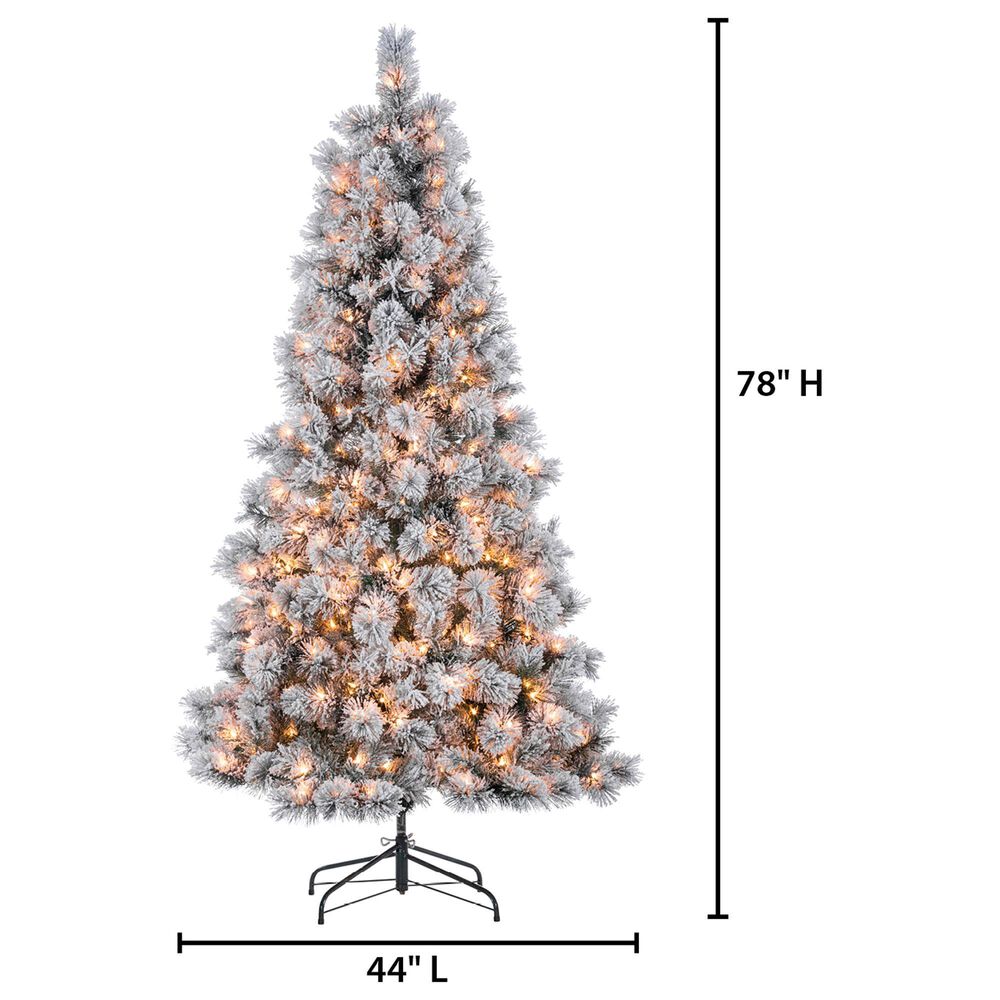 The Gerson Company 6.5&#39; Pre-Lit Boise Pine Christmas Tree in Green, , large