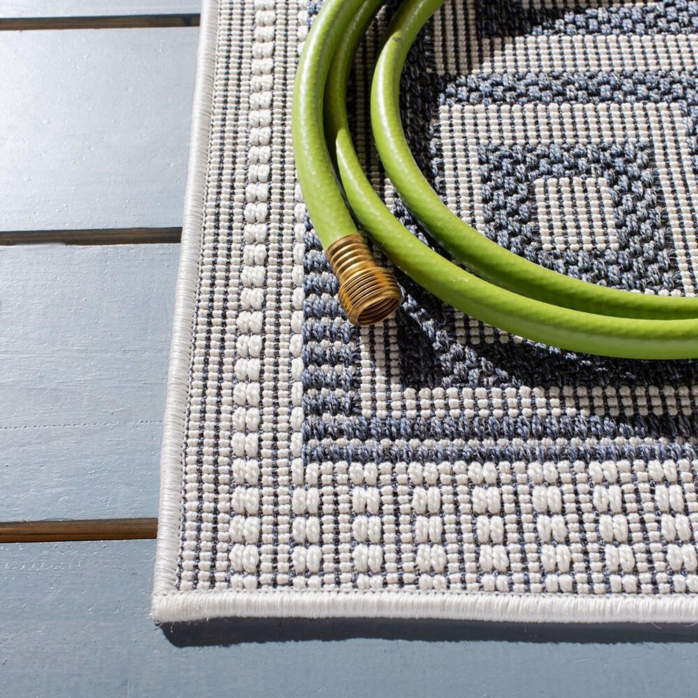 Safavieh Bermuda Traditional 5&#39;3&quot; x 7&#39;6&quot; Ivory and Blue Indoor/Outdoor Area Performance Rug, , large