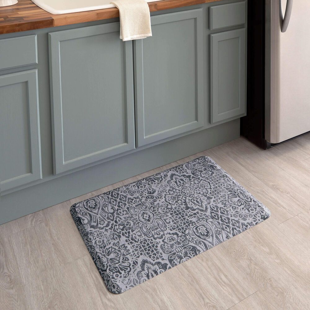 Mohawk Dri-Pro Deluxe Damask Nouveau 1&#39;8&quot; x 3&#39;6&quot; Grey Area Rug, , large