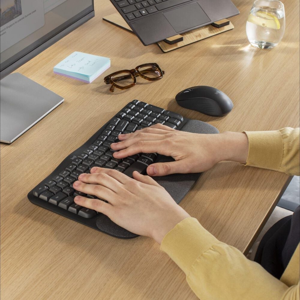 Logitech Wave Keys MK670 Wireless Keyboard and Mouse Combo in Graphite, , large