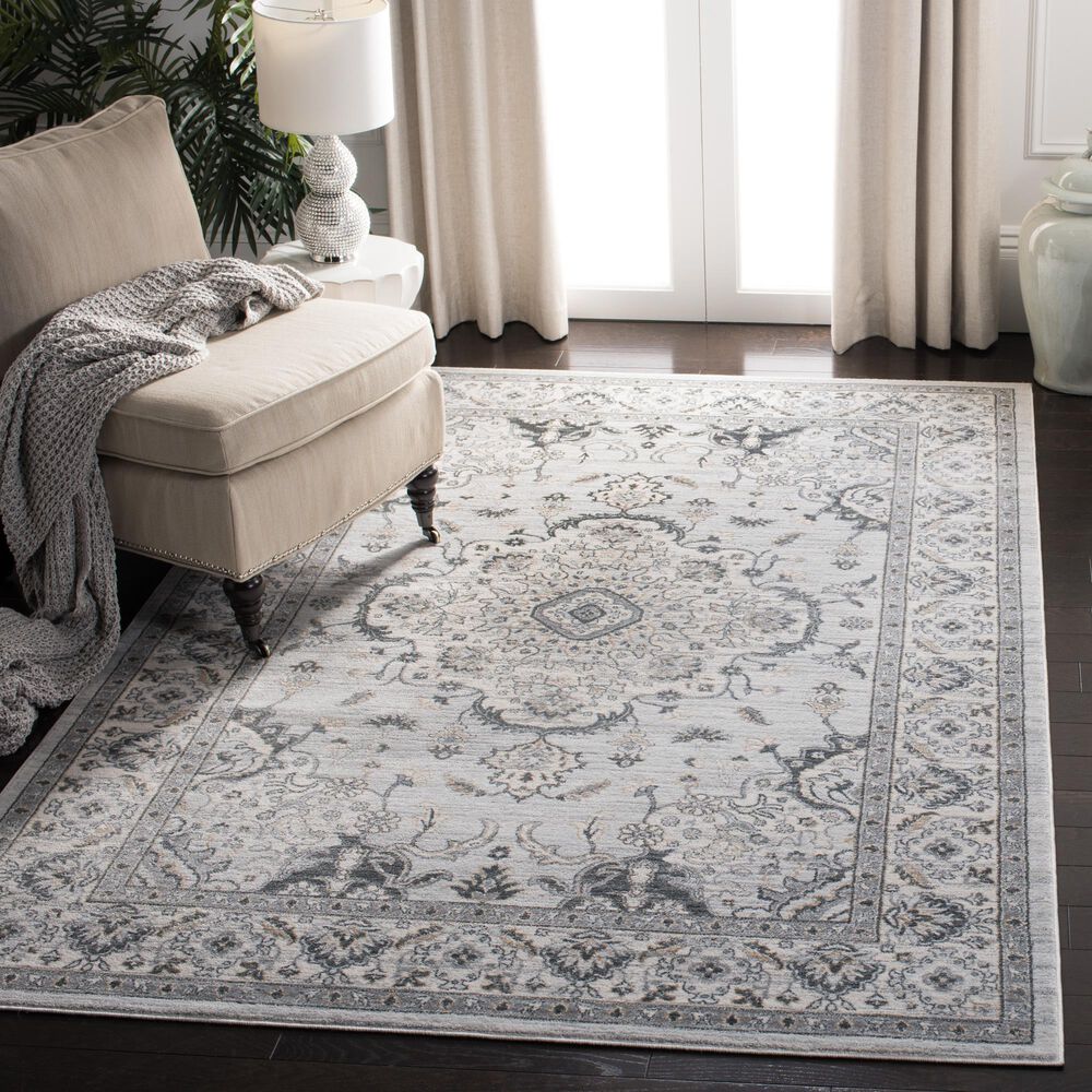 Safavieh Isabella Traditional 3' x 5' Light Grey and Cream Area Rug NFM