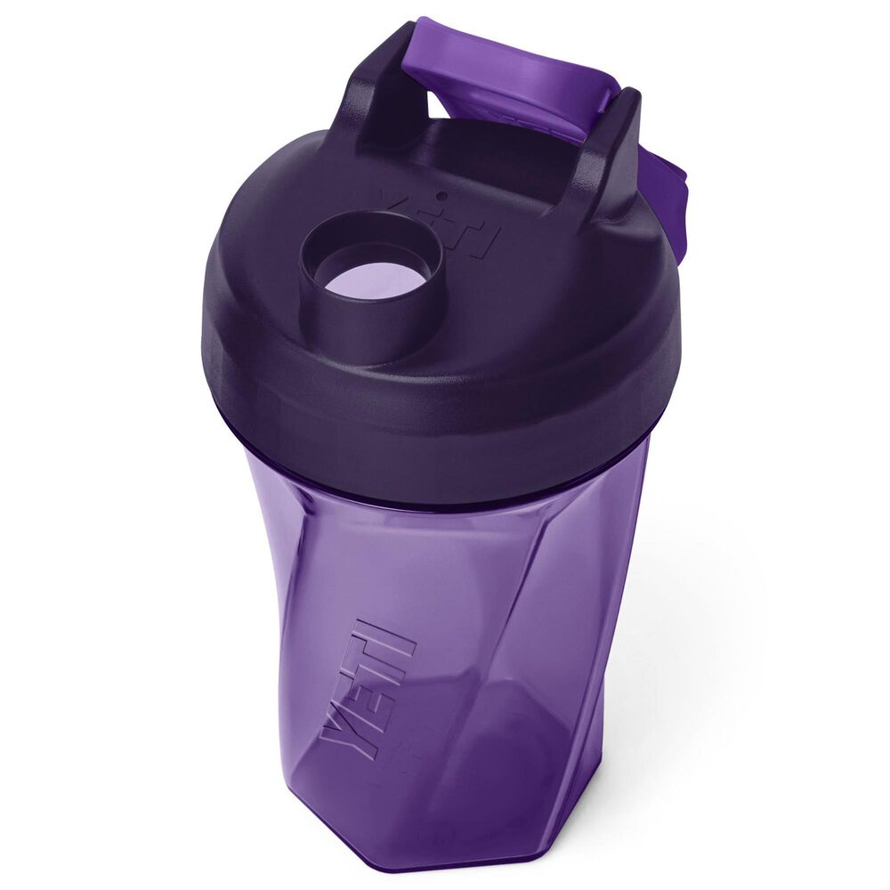 YETI Yonder 20 Oz Shaker Bottle in Pace Purple, , large