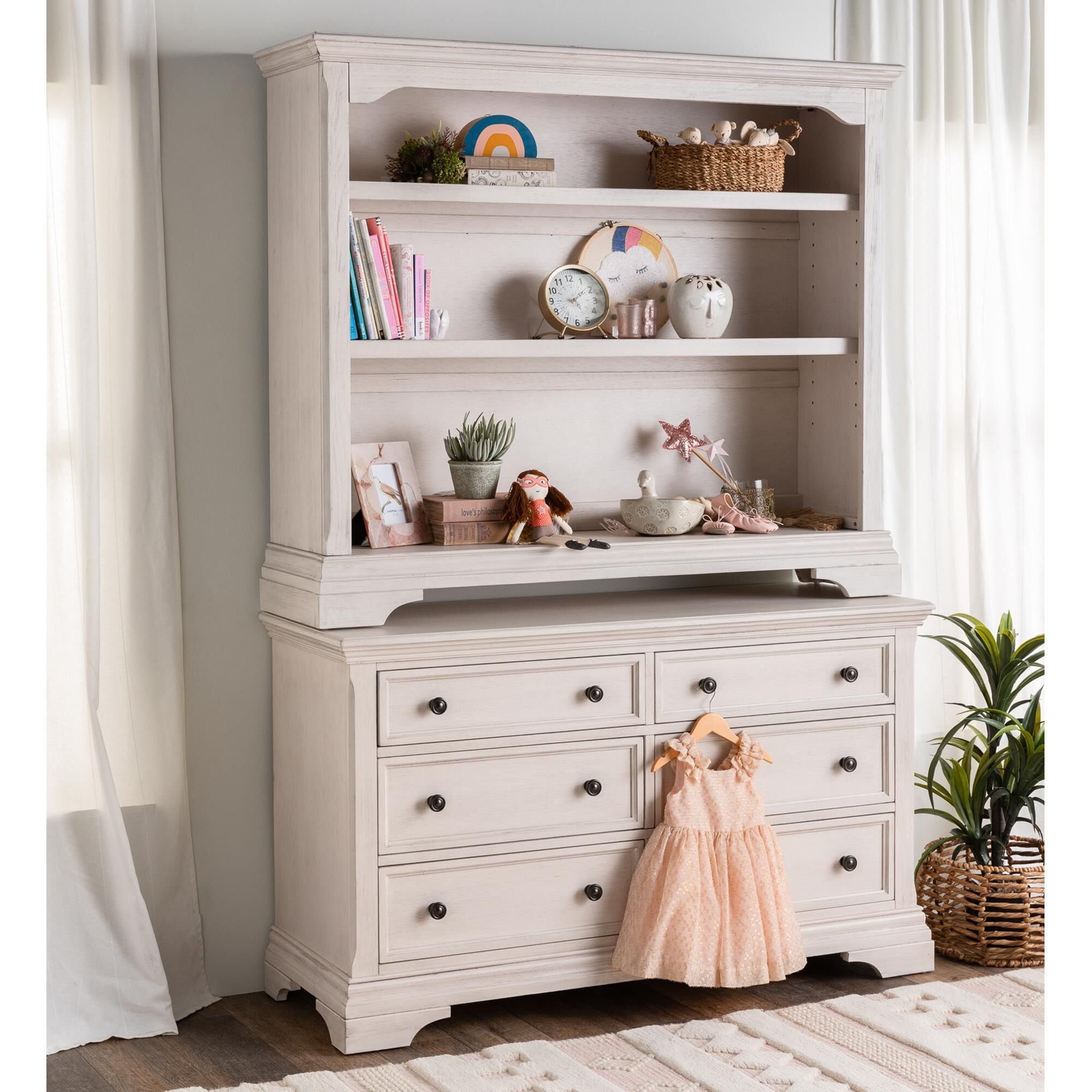 Kids dresser with hutch hot sale