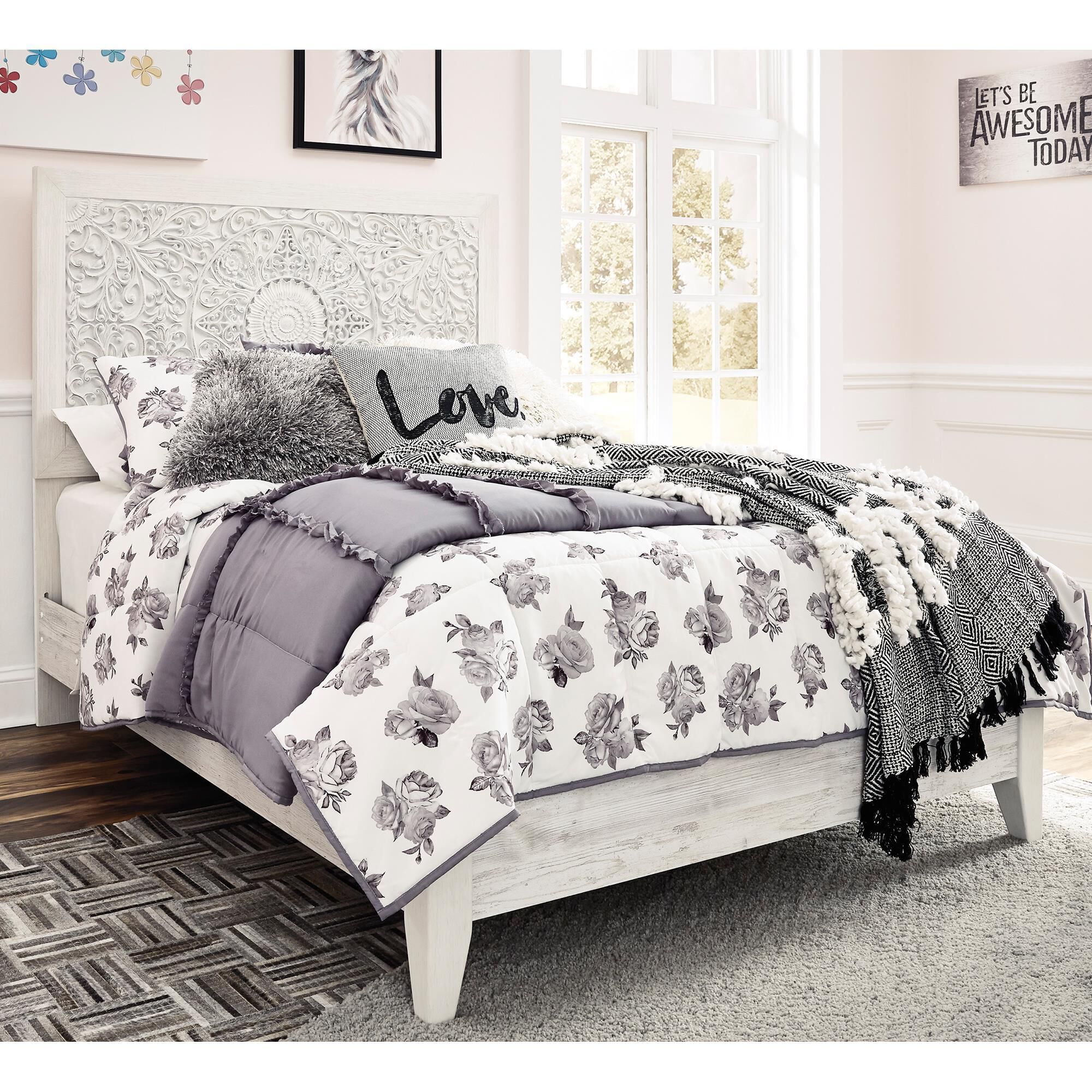 Ashley paxberry store bedroom set