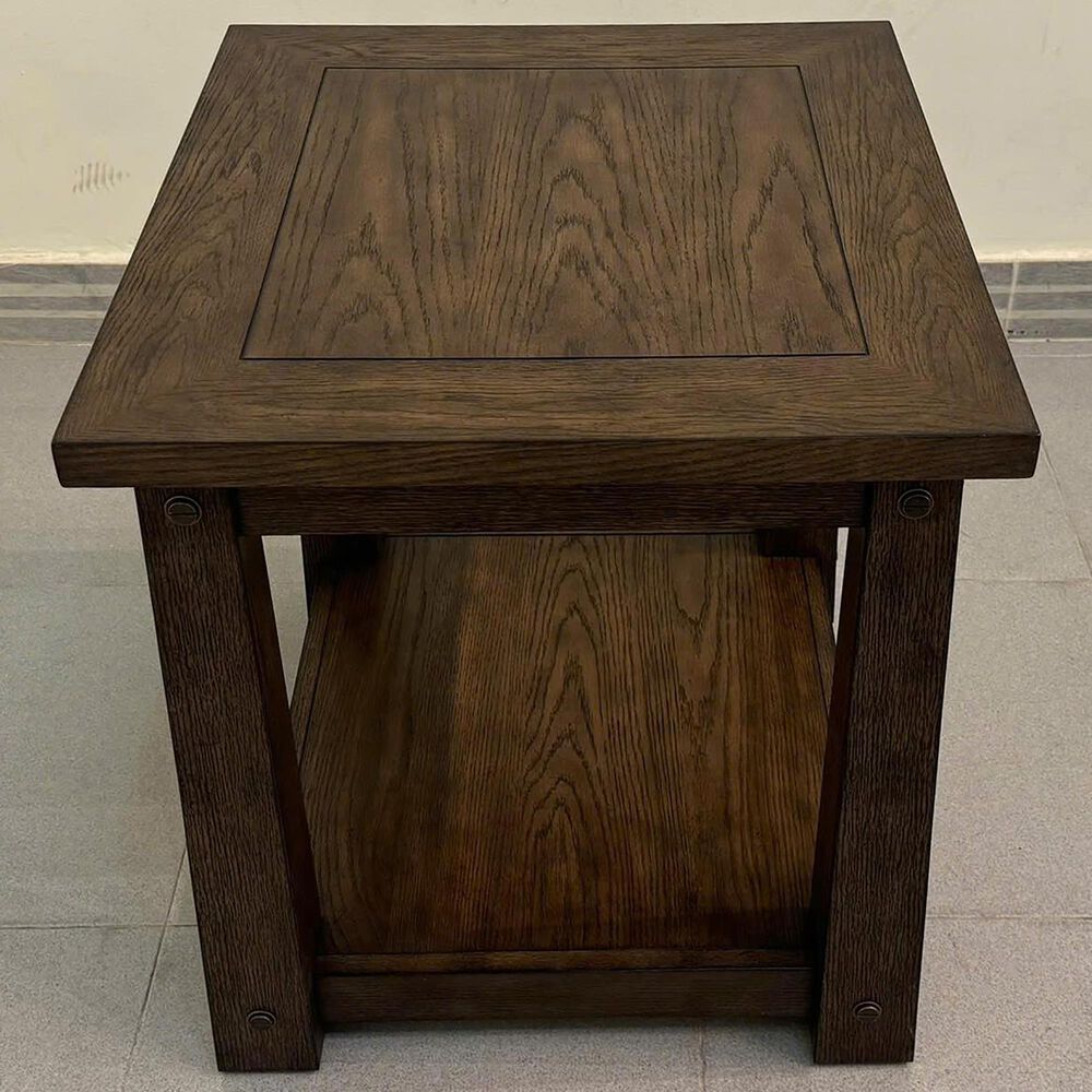 Shannon Hills Lakepoint End Table in Oxford Oak, , large