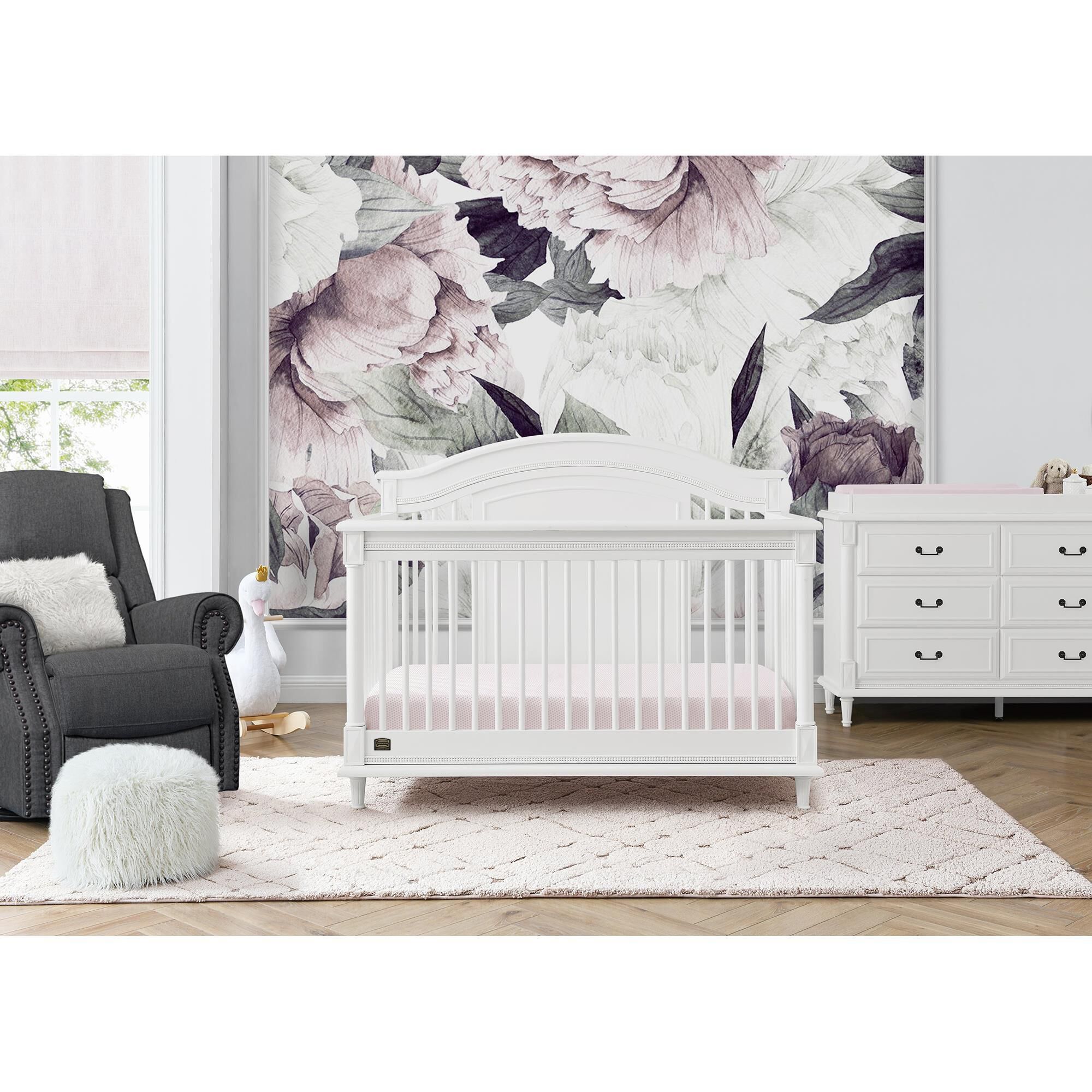 Delta bianca hotsell white crib