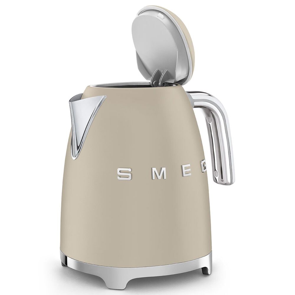 SMEG Retro Style 7-Cup Electric Kettle in Matte Moonlight and Polished Chrome, , large