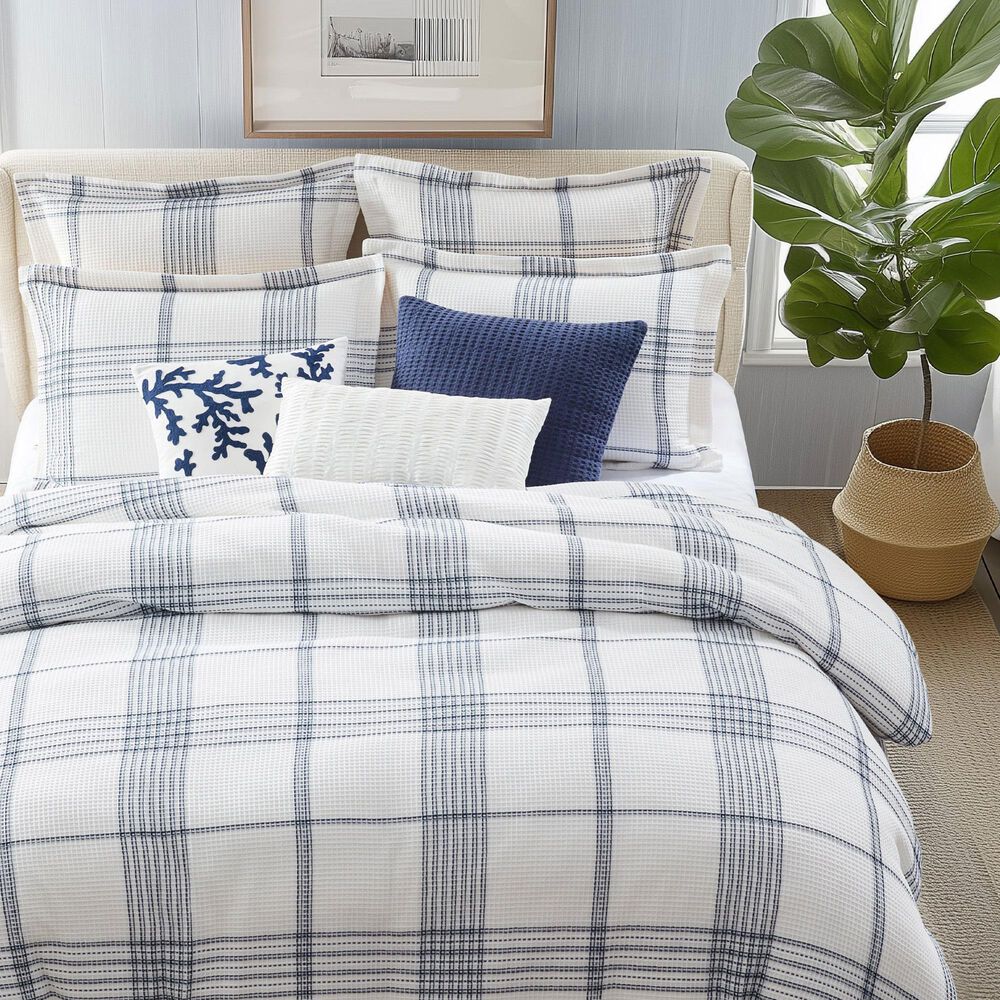 Levtex Waffle Plaid 3-Piece Full/Queen Comforter Set in Navy and White, , large