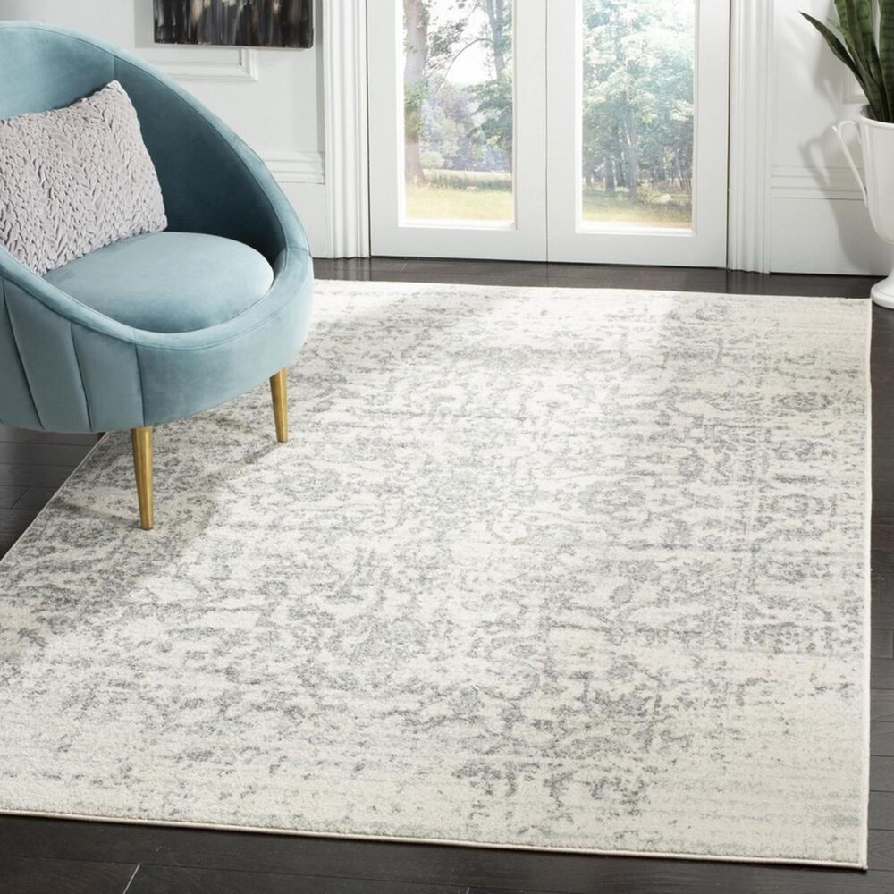Safavieh Madison MAD603G 4&#39; x 6&#39; Silver and Ivory Area Rug, , large