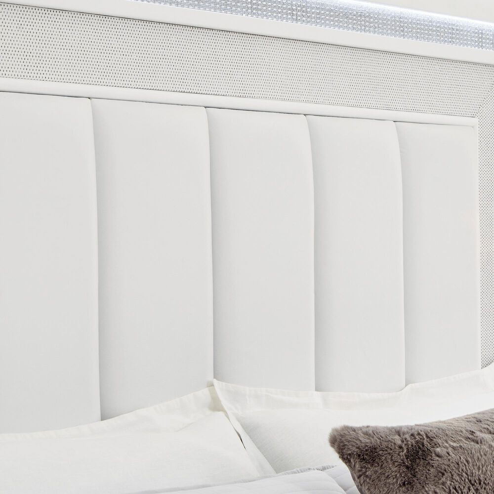 Millenium Chalanna 4-Piece California King Bedroom Set in White Lacquer, , large