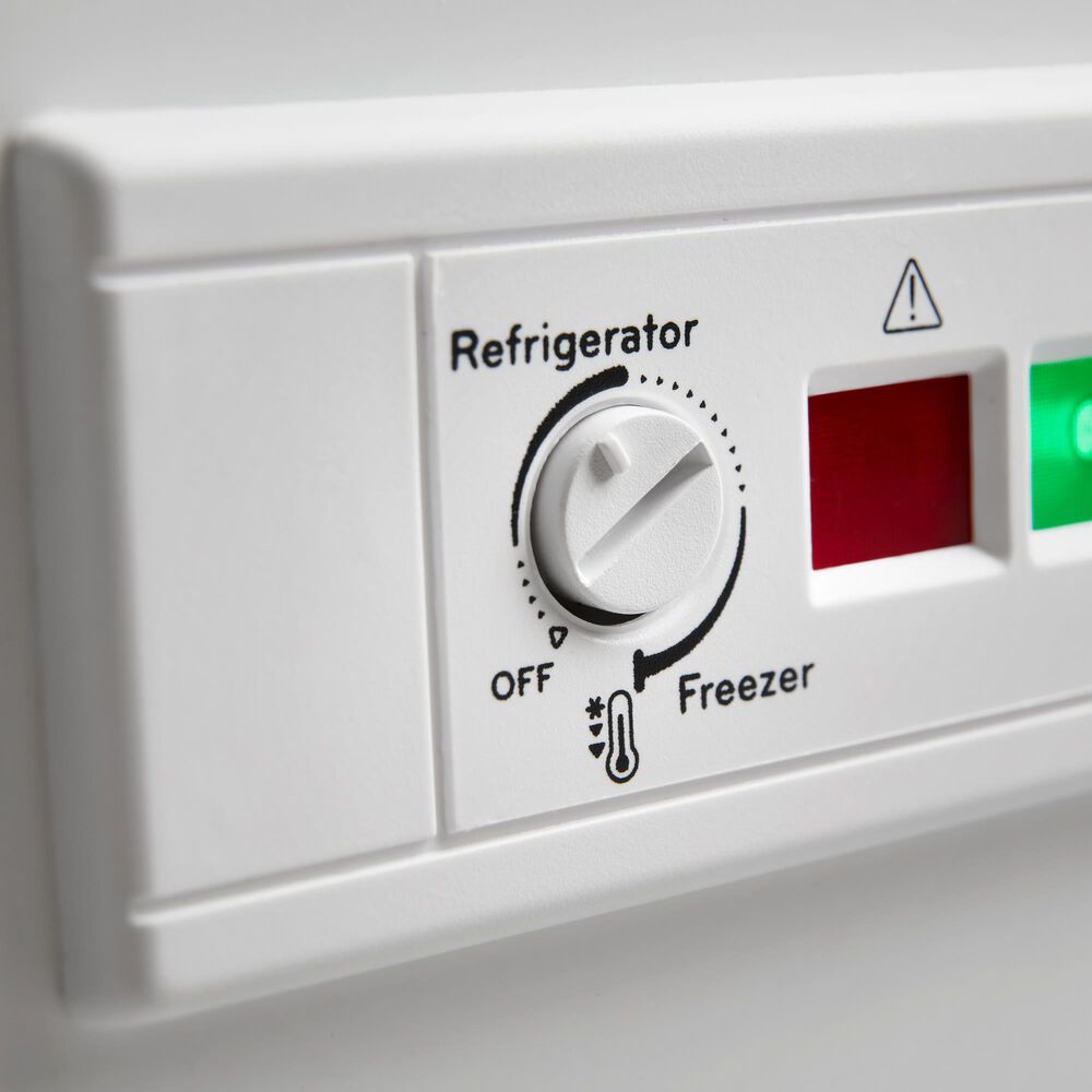 Maytag 16 Cu. Ft. Chest Freezer in White NFM