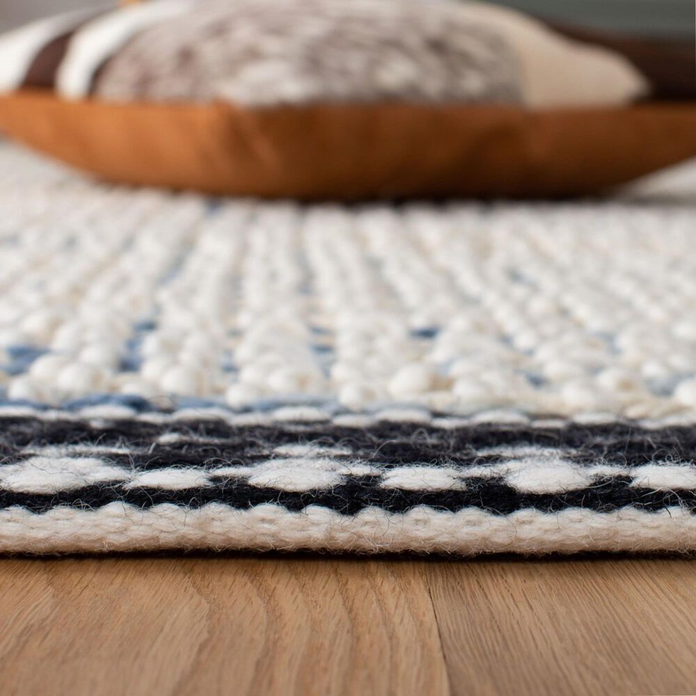 Safavieh Natura NAT106Z 2&#39;3&quot; x 8&#39; Black and Ivory Runner, , large
