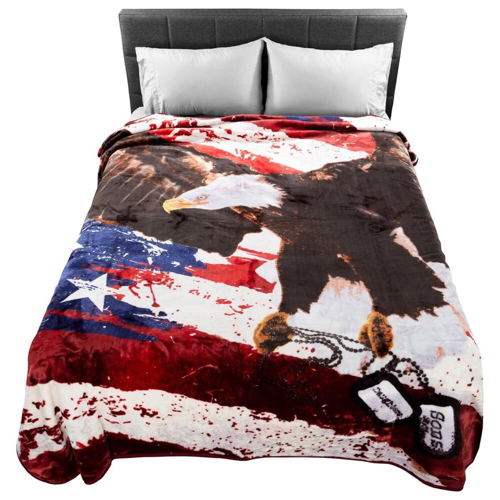 Timberlake Lavish Home Oversized Woven Plush Blanket in Bald Eagle, , large