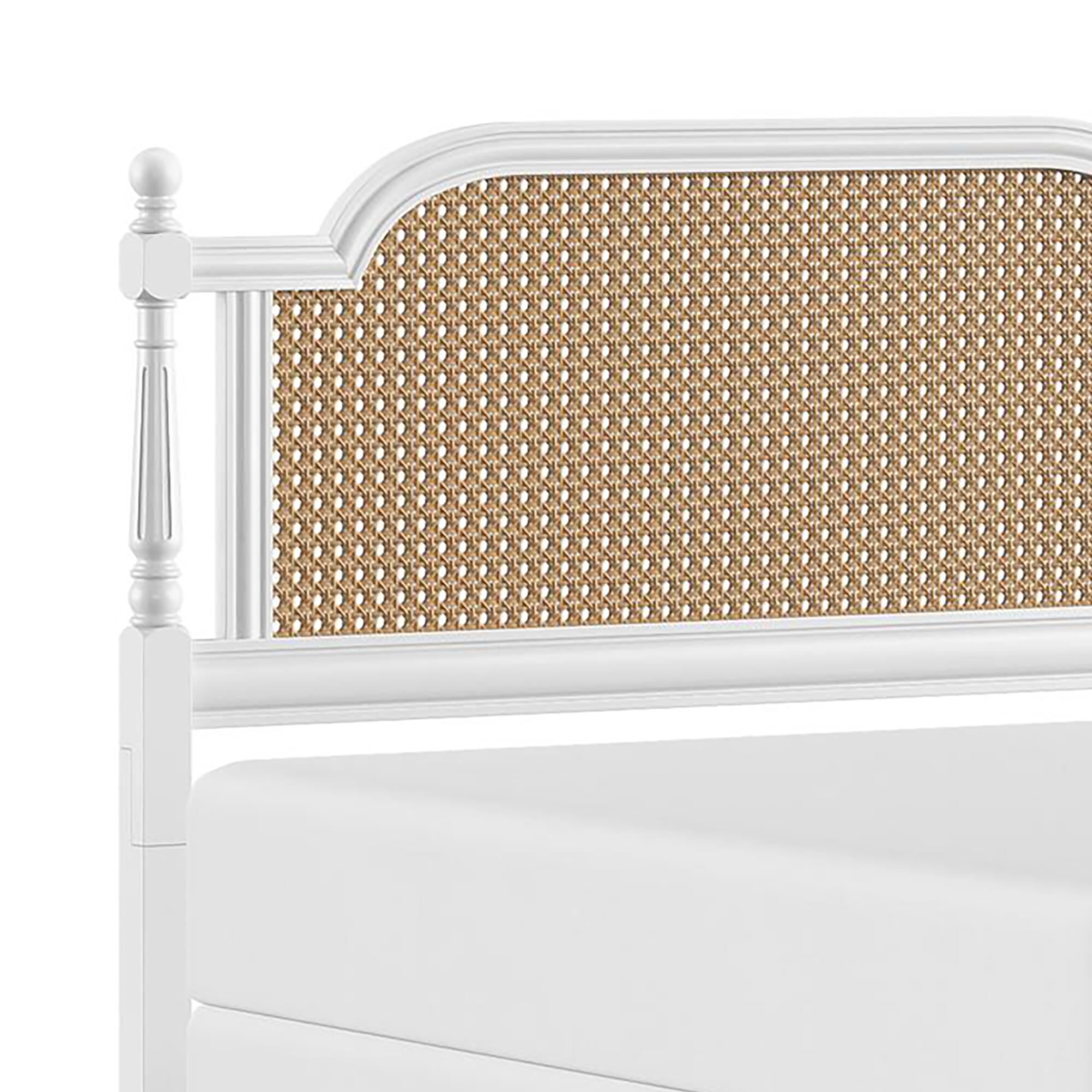 Richlands Furniture Melanie Queen Poster Panel Wood Bed in White