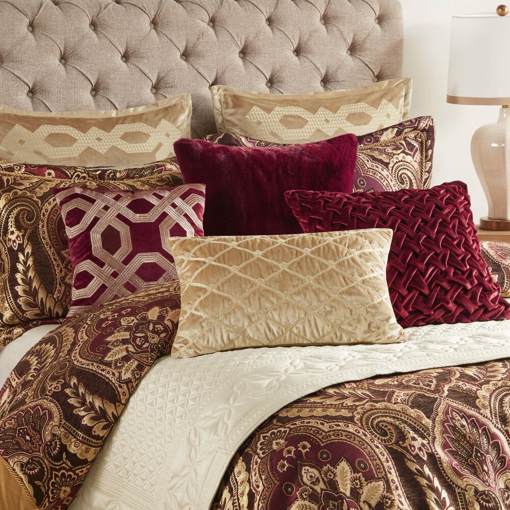 Hampton Park Julius 4Piece Queen Comforter Set in Burgundy, Chocolate