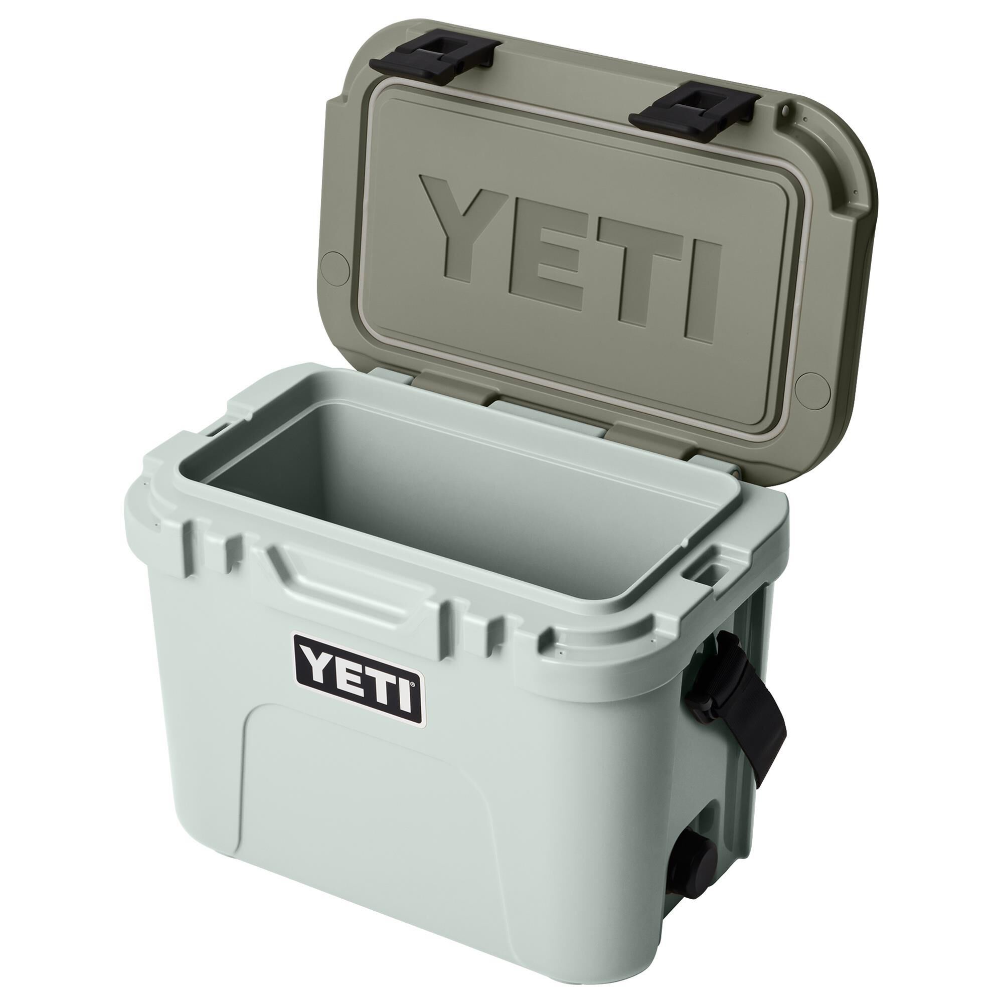 YETI Roadie 15 Hard Cooler in Ridgeline