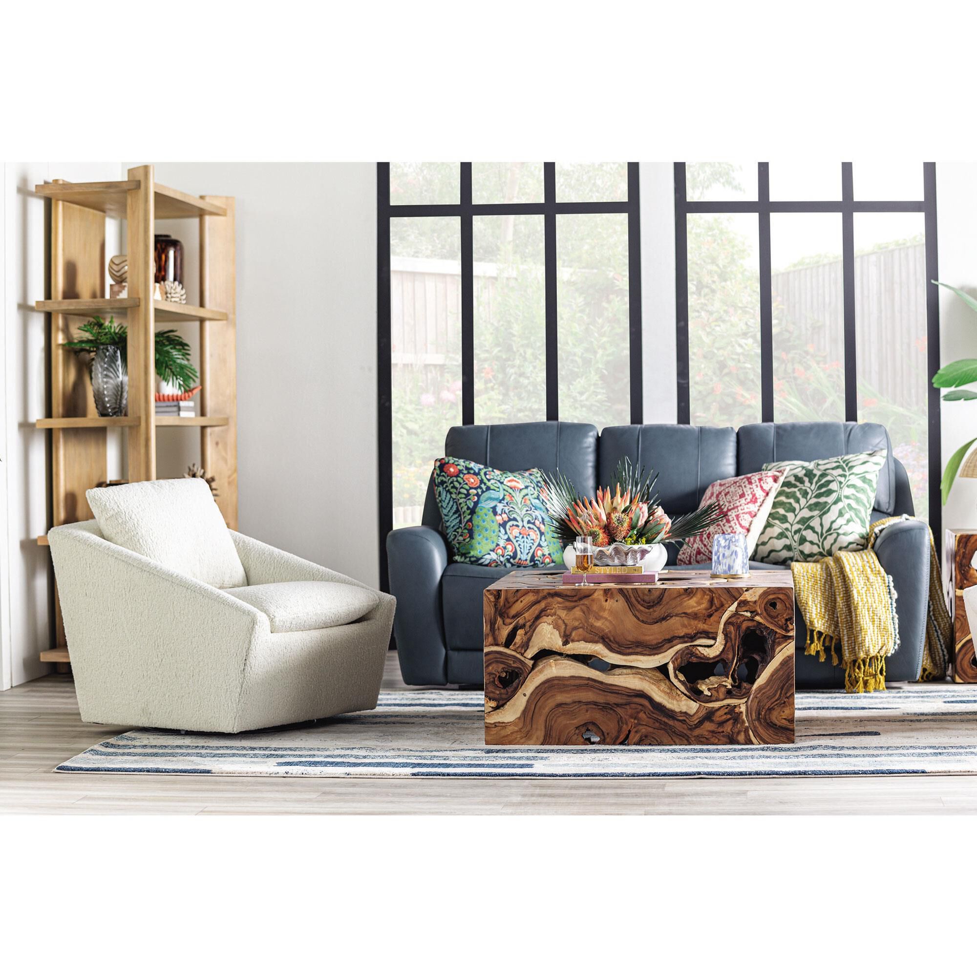 Jonathan Louis Edwick Swivel Chair in Sheepskin Natural