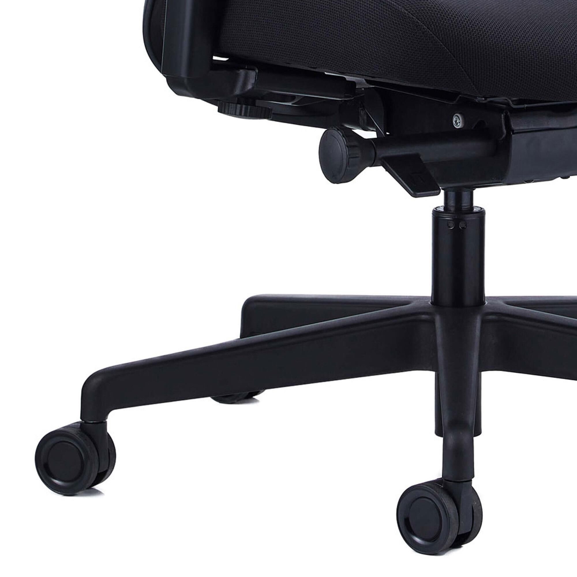 Raynor Group Launch Ergonomic Office Chair in Black Raynor Group Launch Ergonomic Office Chair in Black