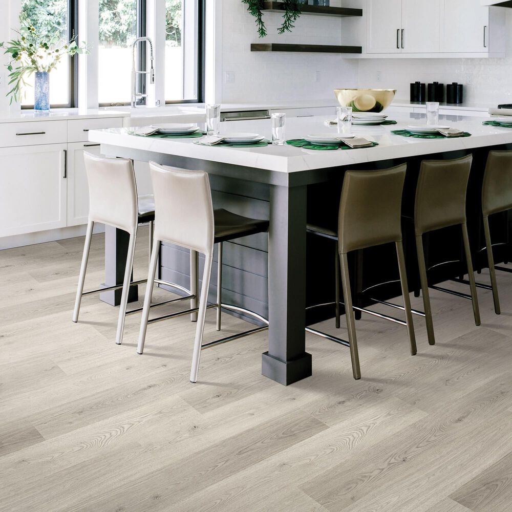 Mohawk Hampton Villa Sunshower Oak 8&quot; x 47&quot; Laminate, , large