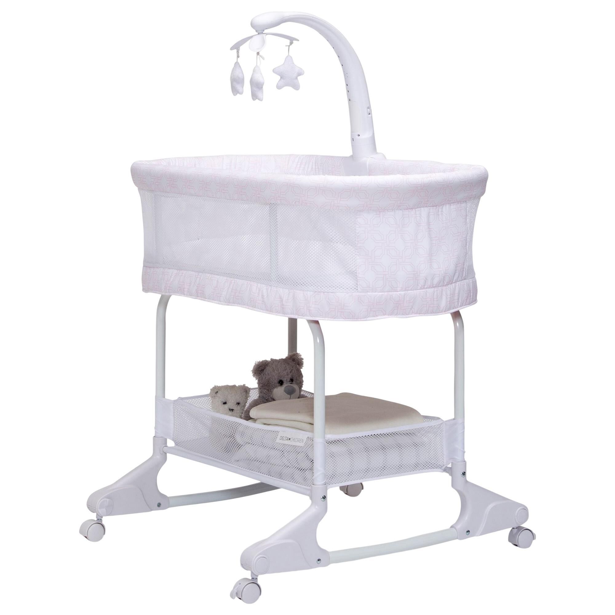 Infant rocking bassinet clearance