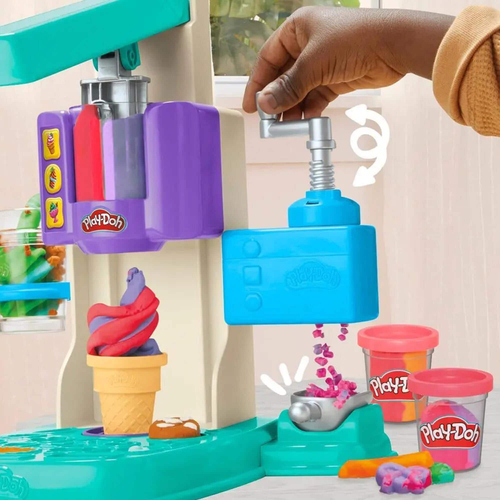 Hasbro PlayDoh 5 Can Modeling Compound with Rainbow Swirl Ice Cream Playset NFM