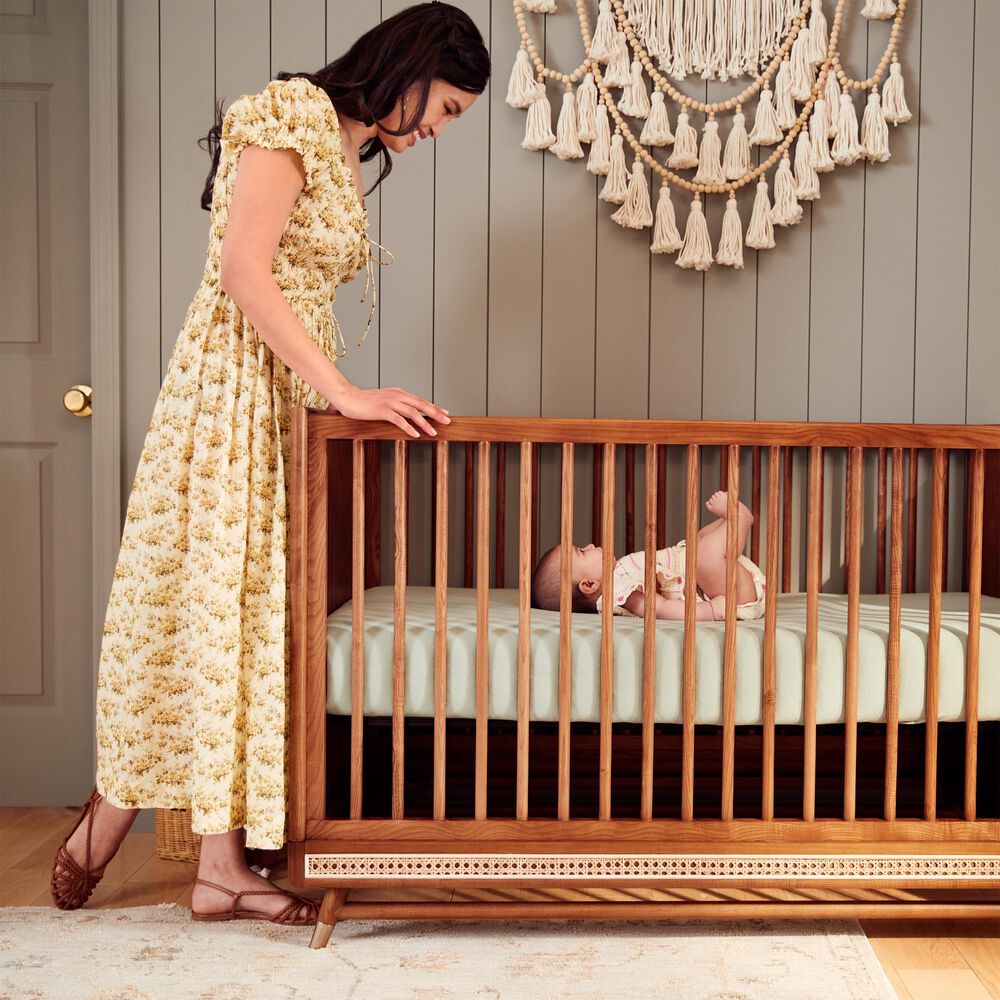Maxi Cosi Everheart 4-in-1 Convertible Crib in Walnut Ash, , large