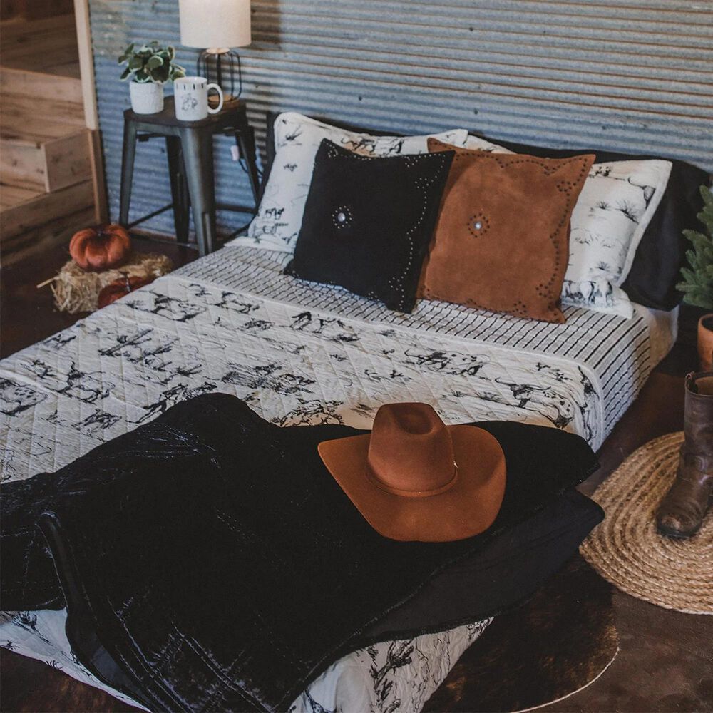 HiEnd Accents Ranch Life 3-Piece Full/Queen Reversible Quilt Set in White and Black, , large