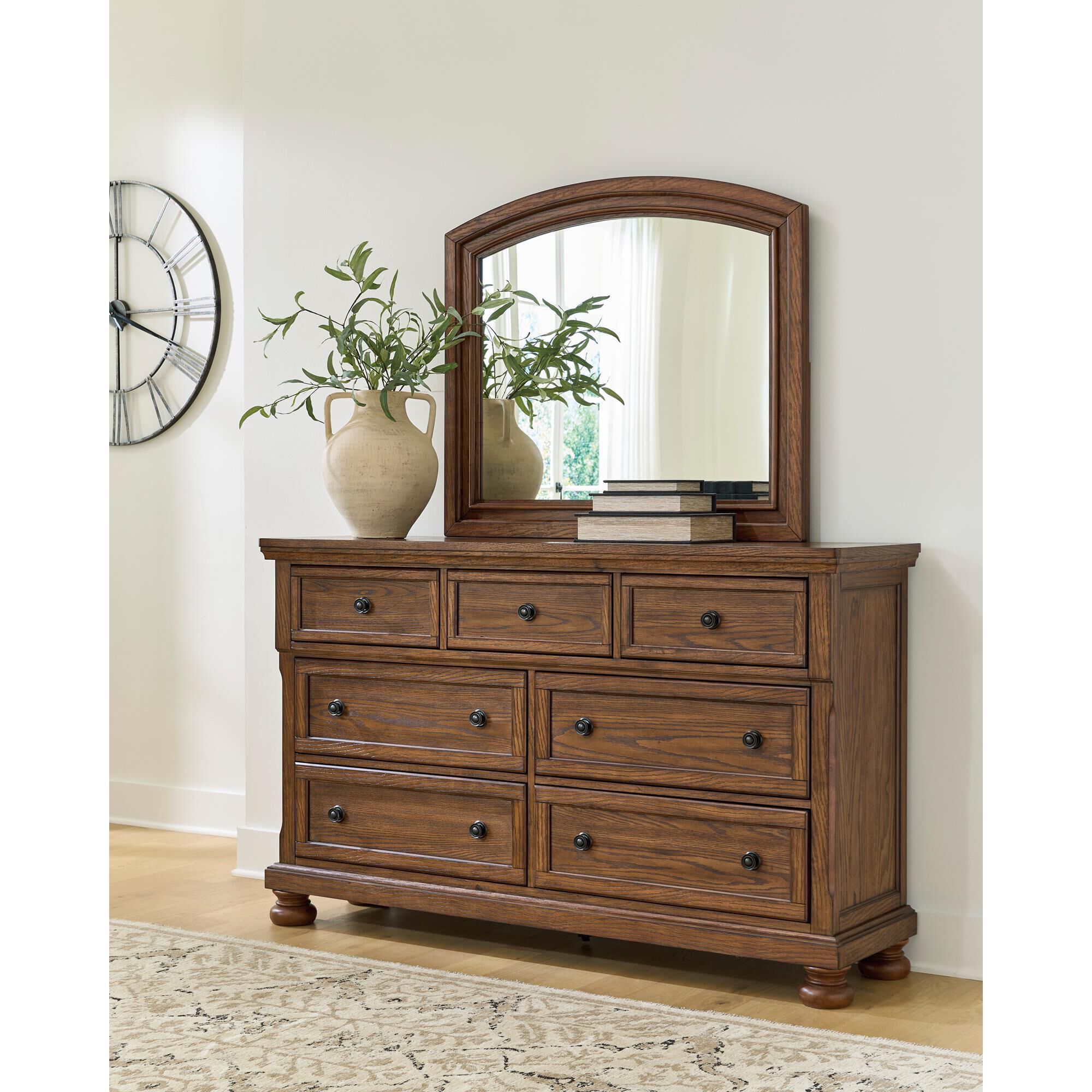 ローラアシュレイミラードレッシングテーブルミラー Ashley Zackaryn Dresser Mirror in Warm Brown