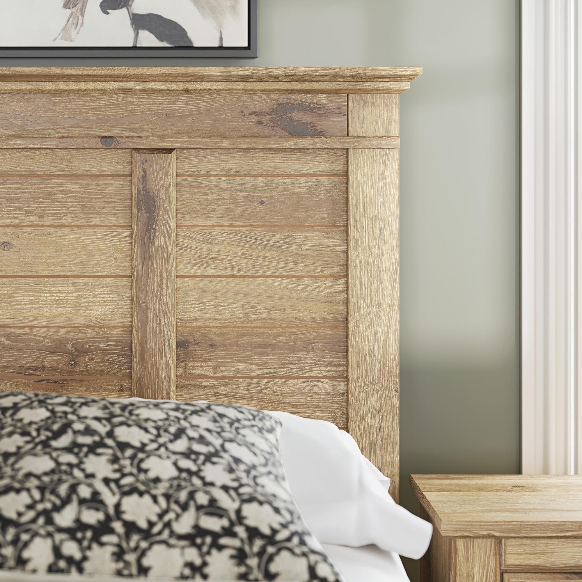 Ashley Makidern 2-Piece Queen Panel Bedroom Set in Natural Brown