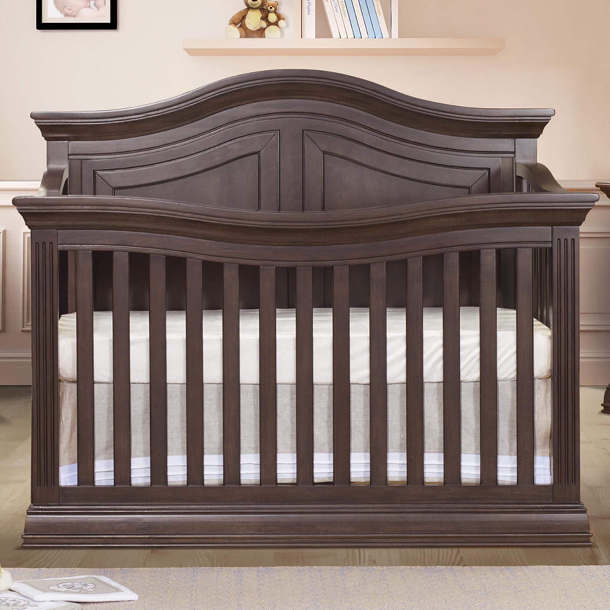 Sorelle Providence Crib in Chocolate NFM