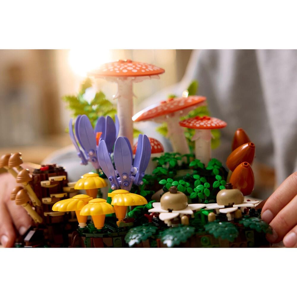 LEGO Botanicals Woodland Mushrooms Building Set, , large